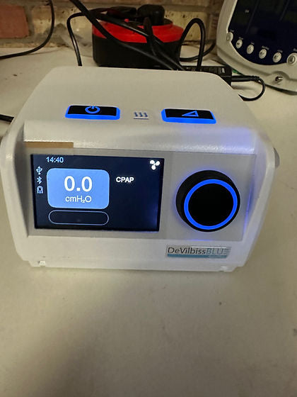 Front view of DeVilbiss Blue DV64E Auto Plus CPAP unit