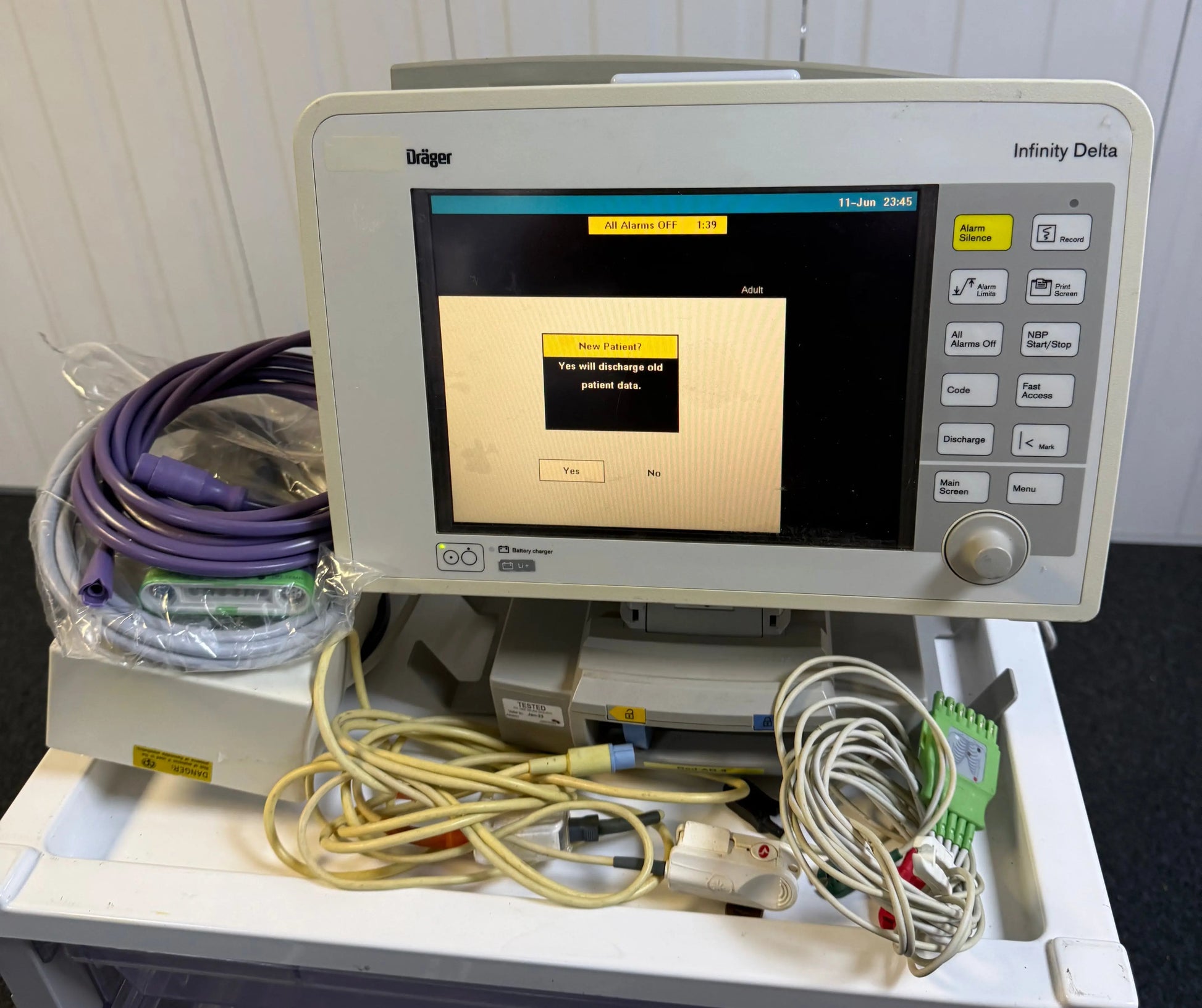 Draeger Infinity Delta Patient Monitor - SelfiMed UK