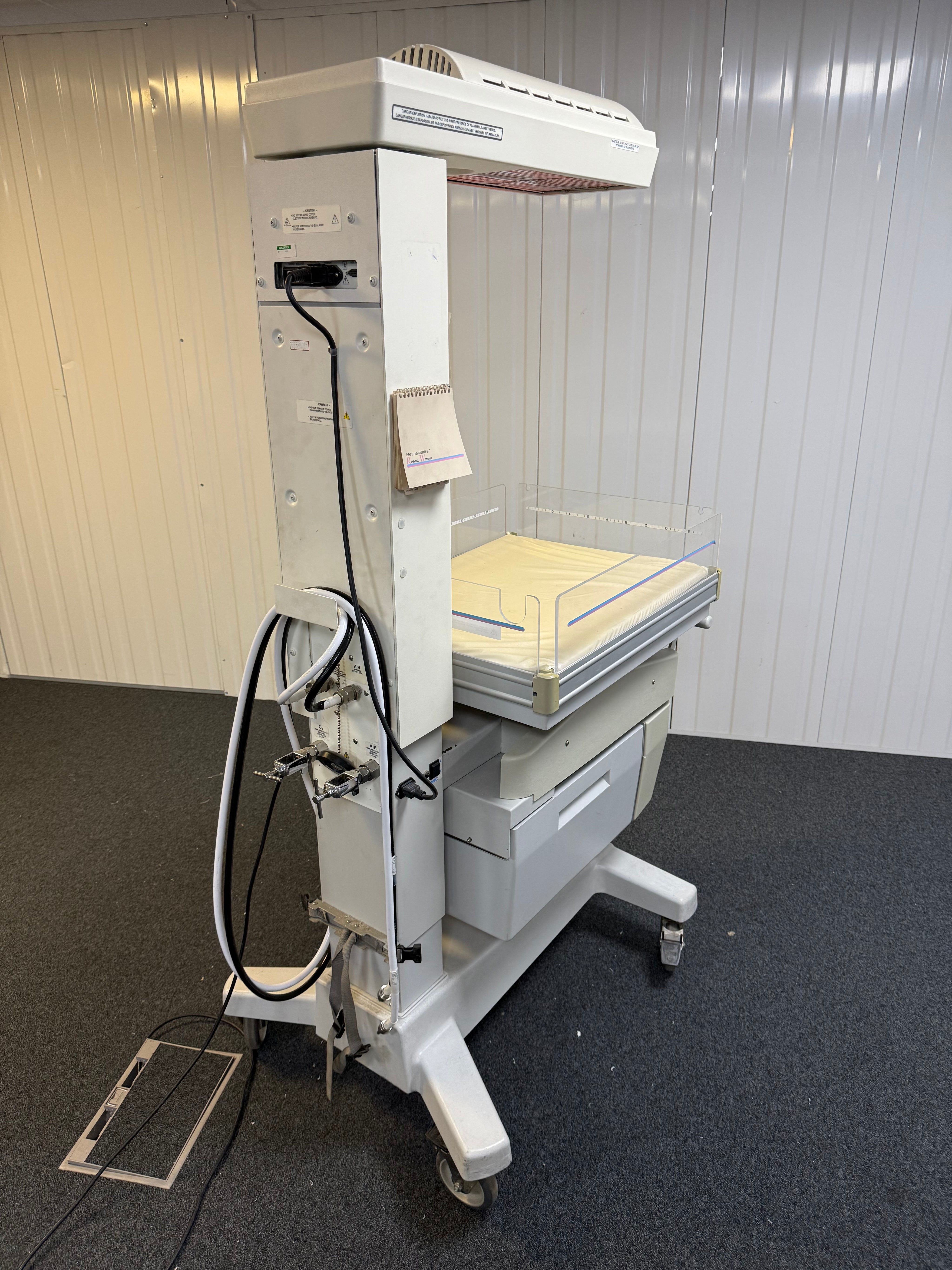 Dräger Resuscitaire Infant Warmer back view