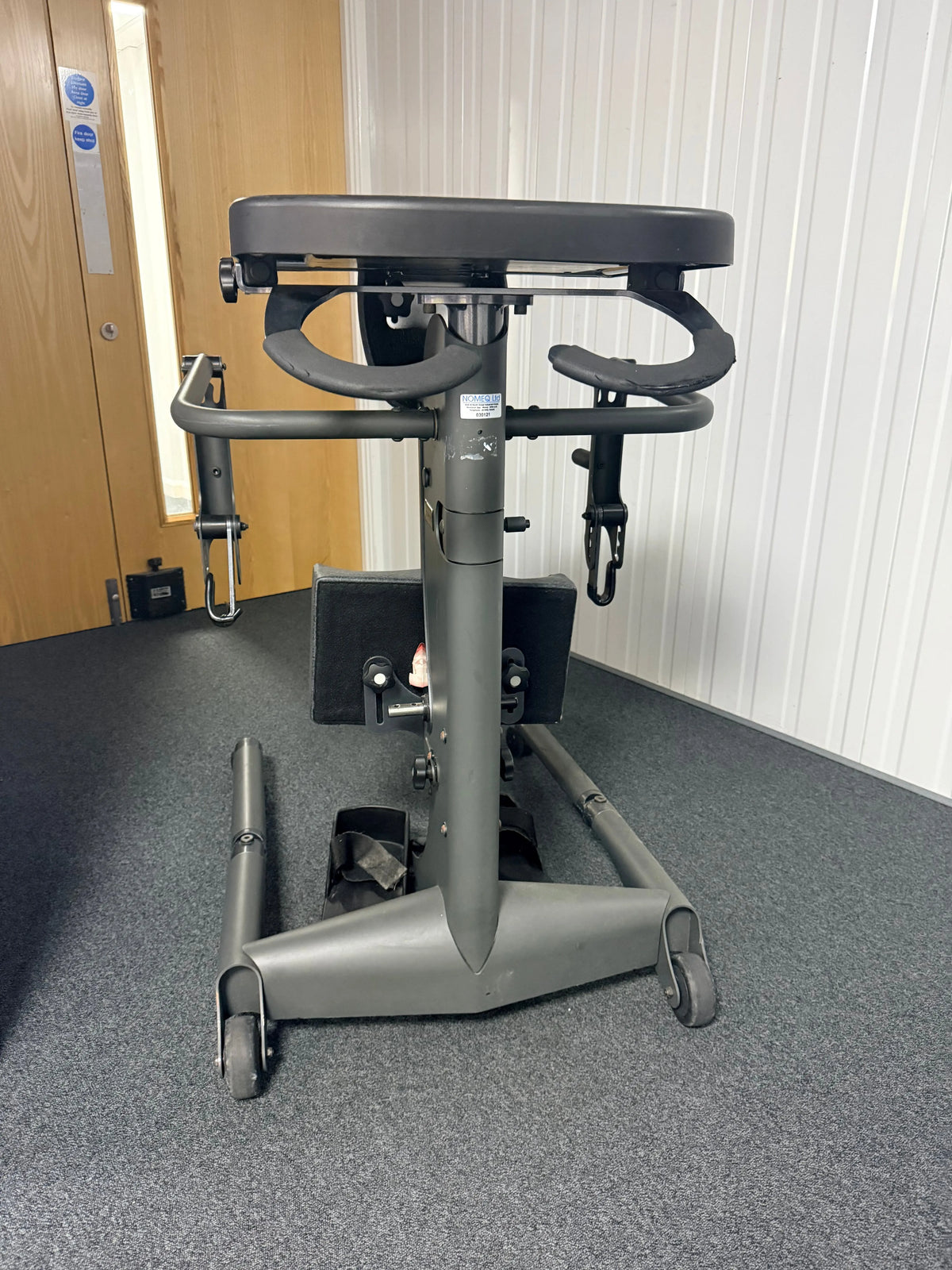 EasyStand Strapstand Patient Standing Aid SelfiMed UK