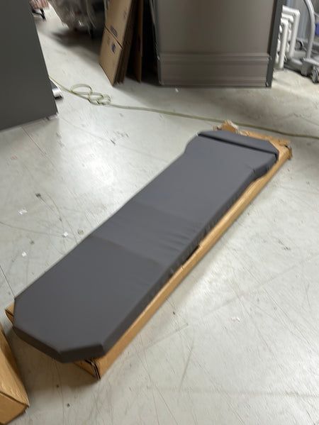 Ergonomic design of the Ferno Pegasus mattress providing spinal support