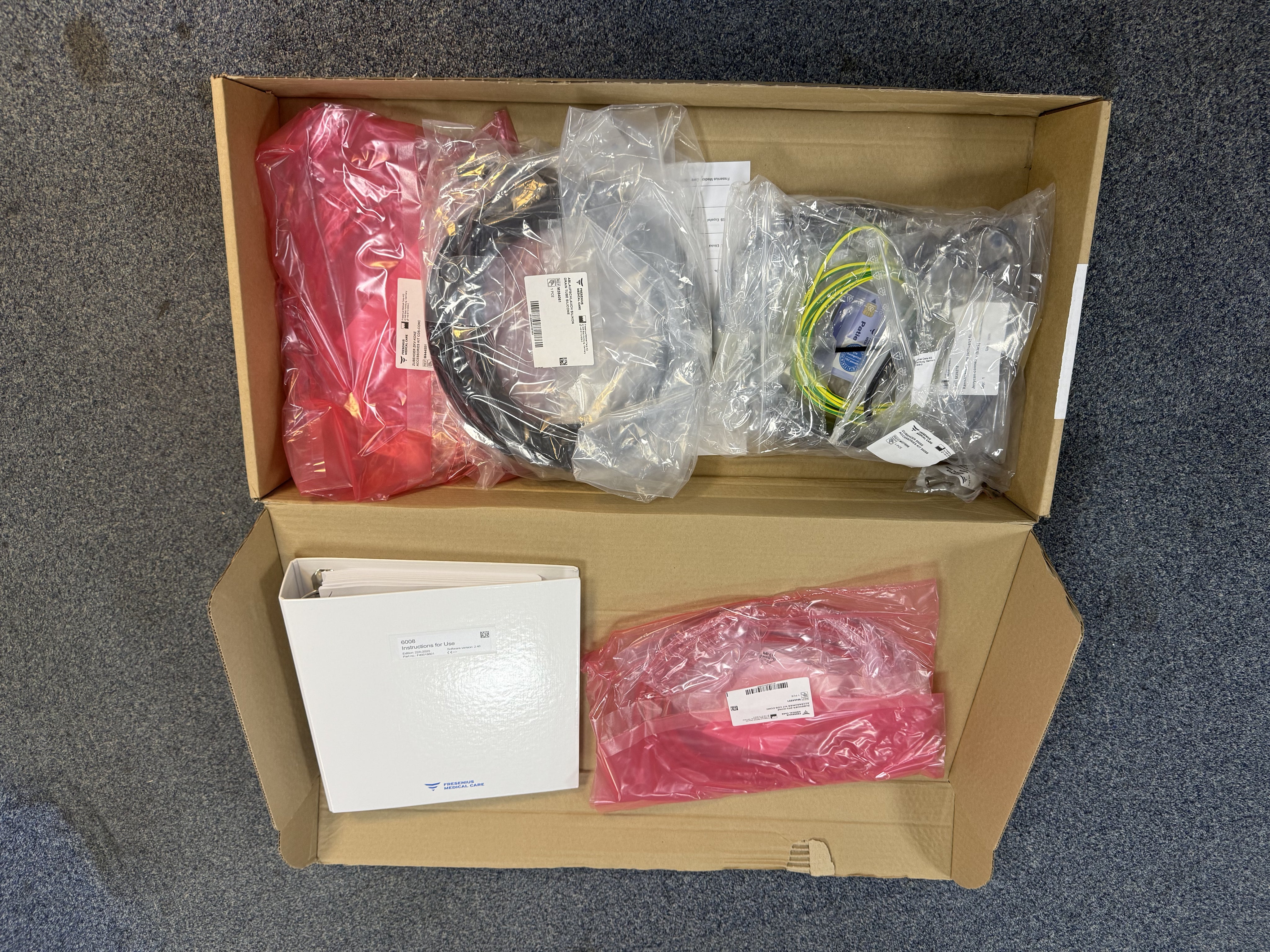 Fresenius Medical Care 5008 CorDiax Dialysis Machine Software Version V4.63 with Power Supply, Hoses and Accessories in Box 