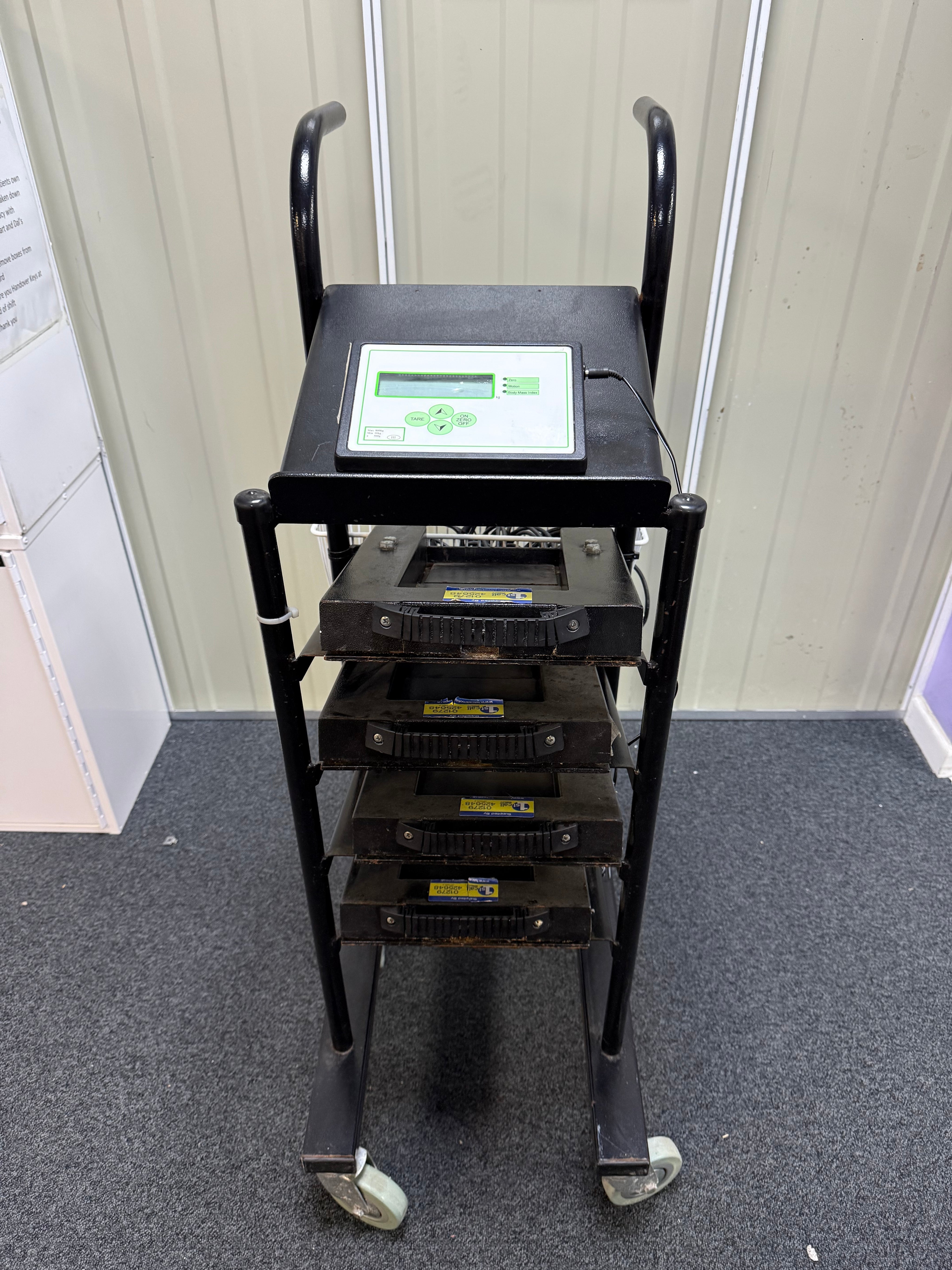 Front view of Abbey bed scale equipment