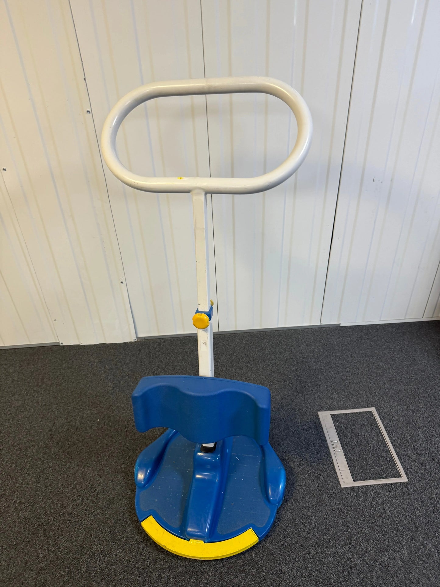 Rota Stand: Locomotor Compact Patient Turner 360° | SelfiMed UK