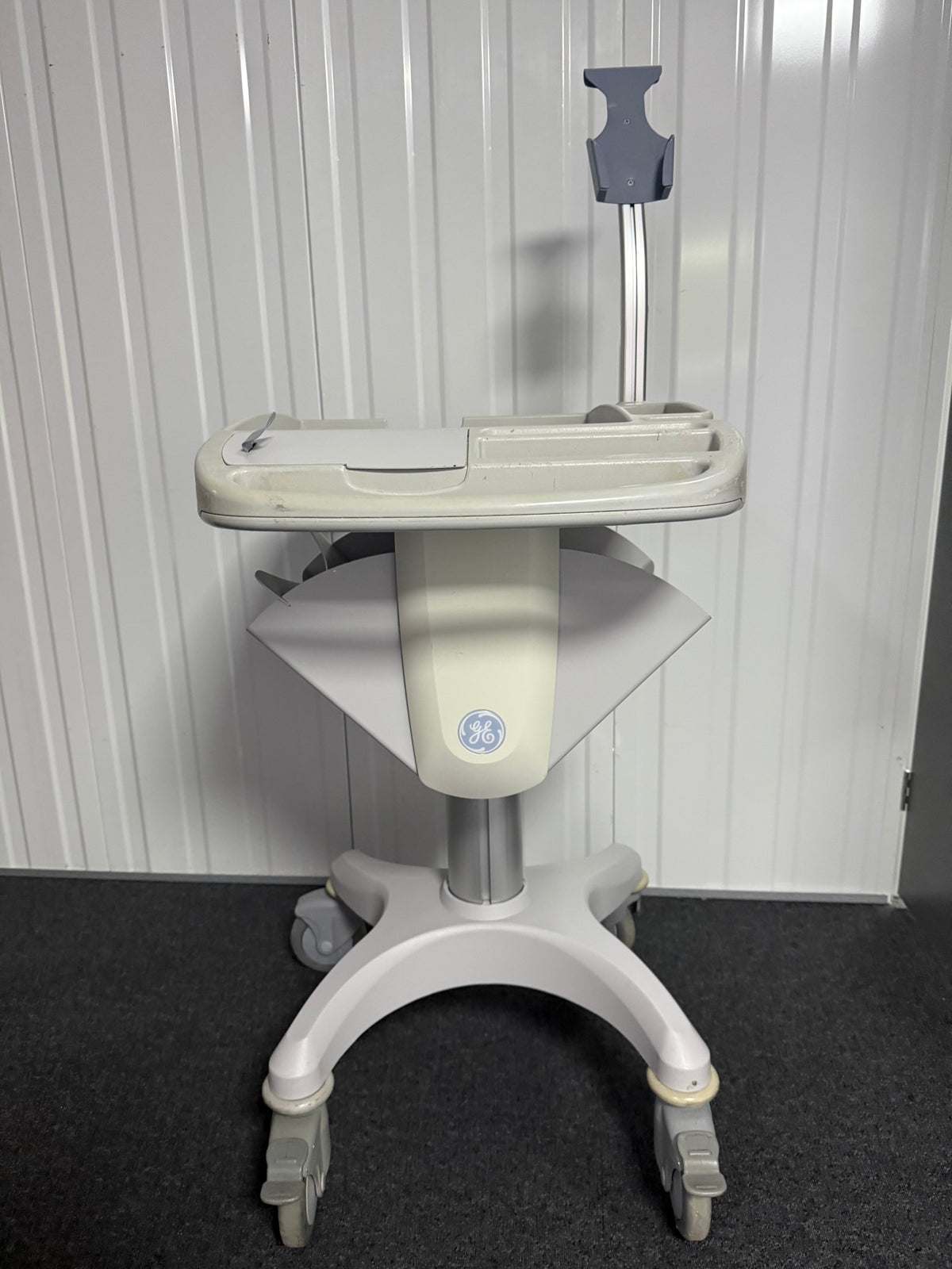 Original GE Marquette MAC 5500 EKG Machine / ECG RollStand  SelfiMed UK