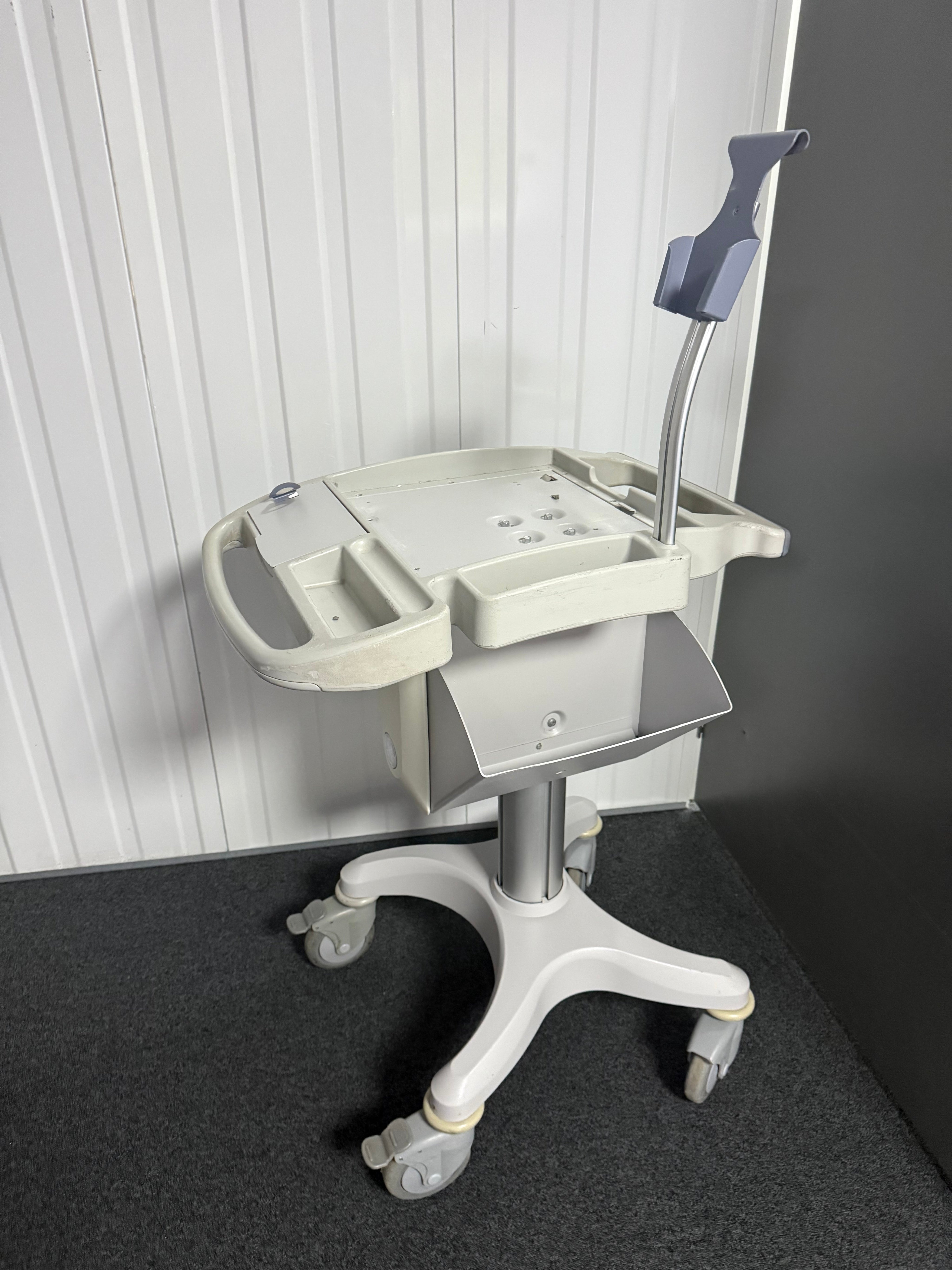 Original GE Marquette MAC 5500 EKG Machine / ECG RollStand  SelfiMed UK