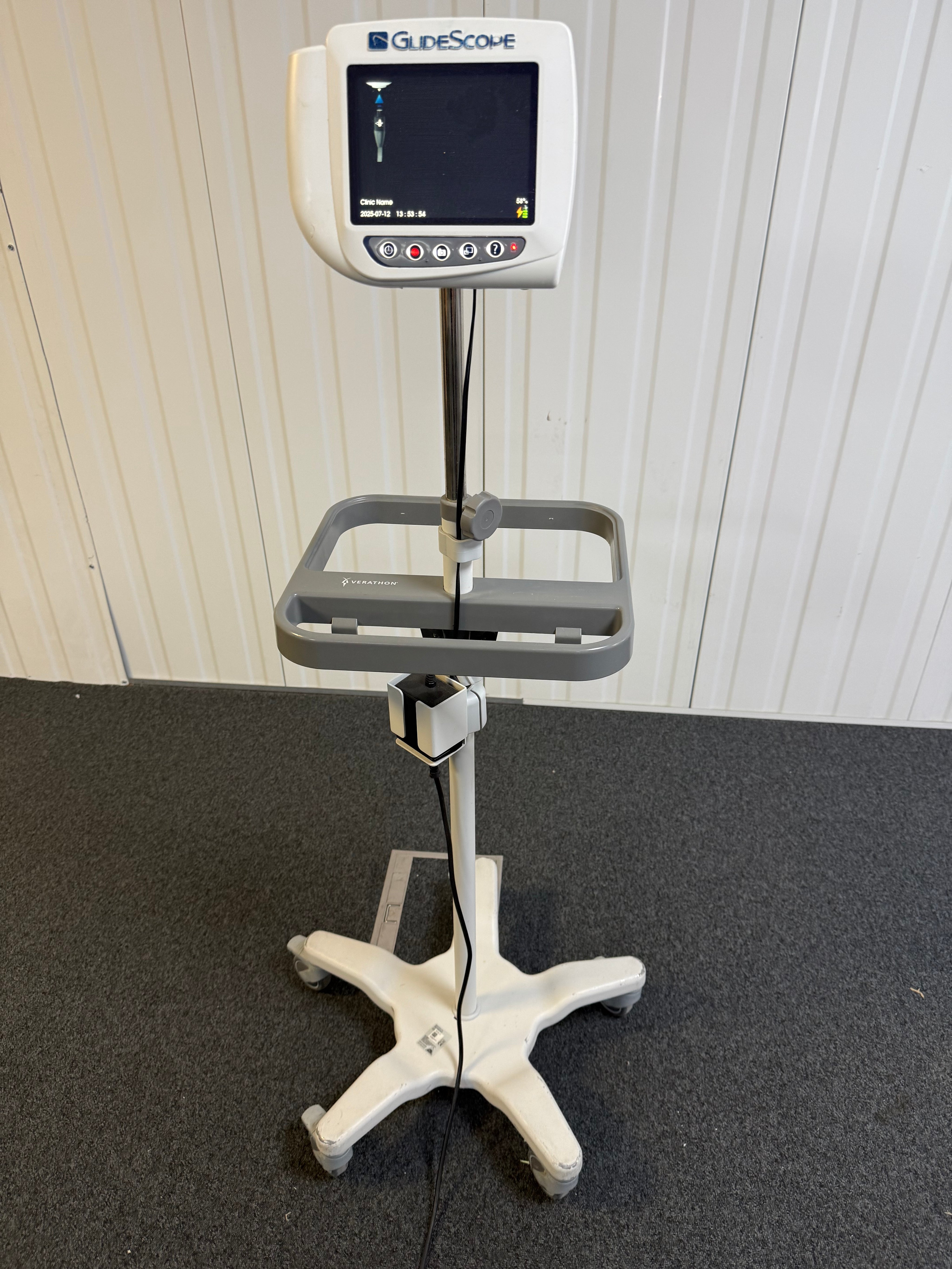 GlideScope Baton with cable attached to AVL system