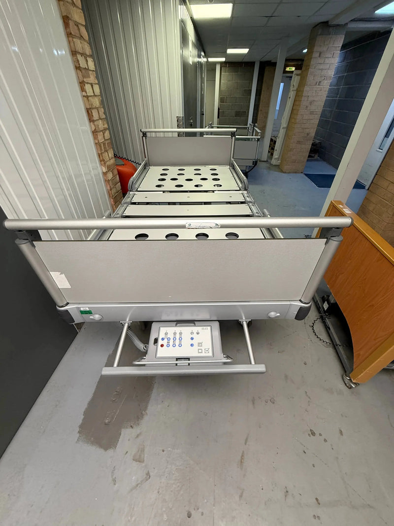 Height-adjustable base frame of Volker hospital bed