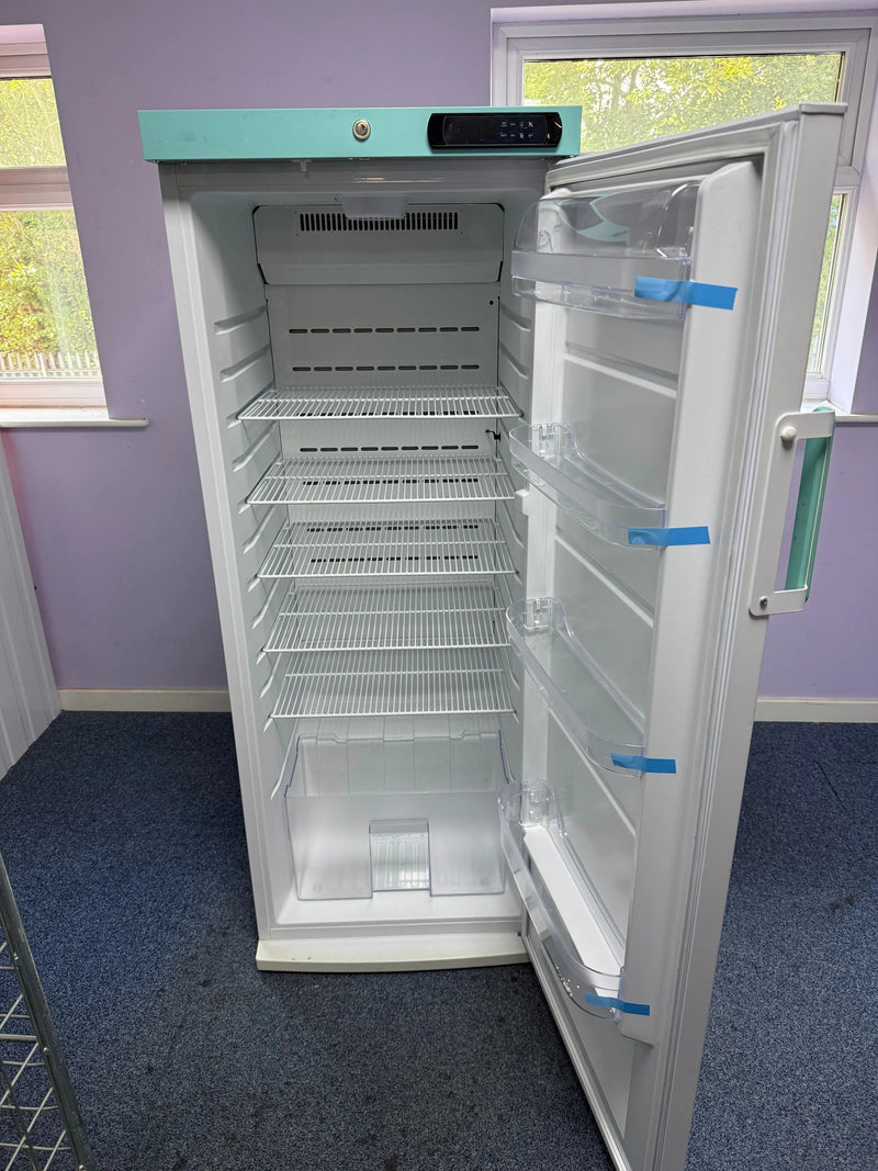 LEC Control WSR288CUK Pharmacy Fridge 288L with Solid Door SelfiMed UK