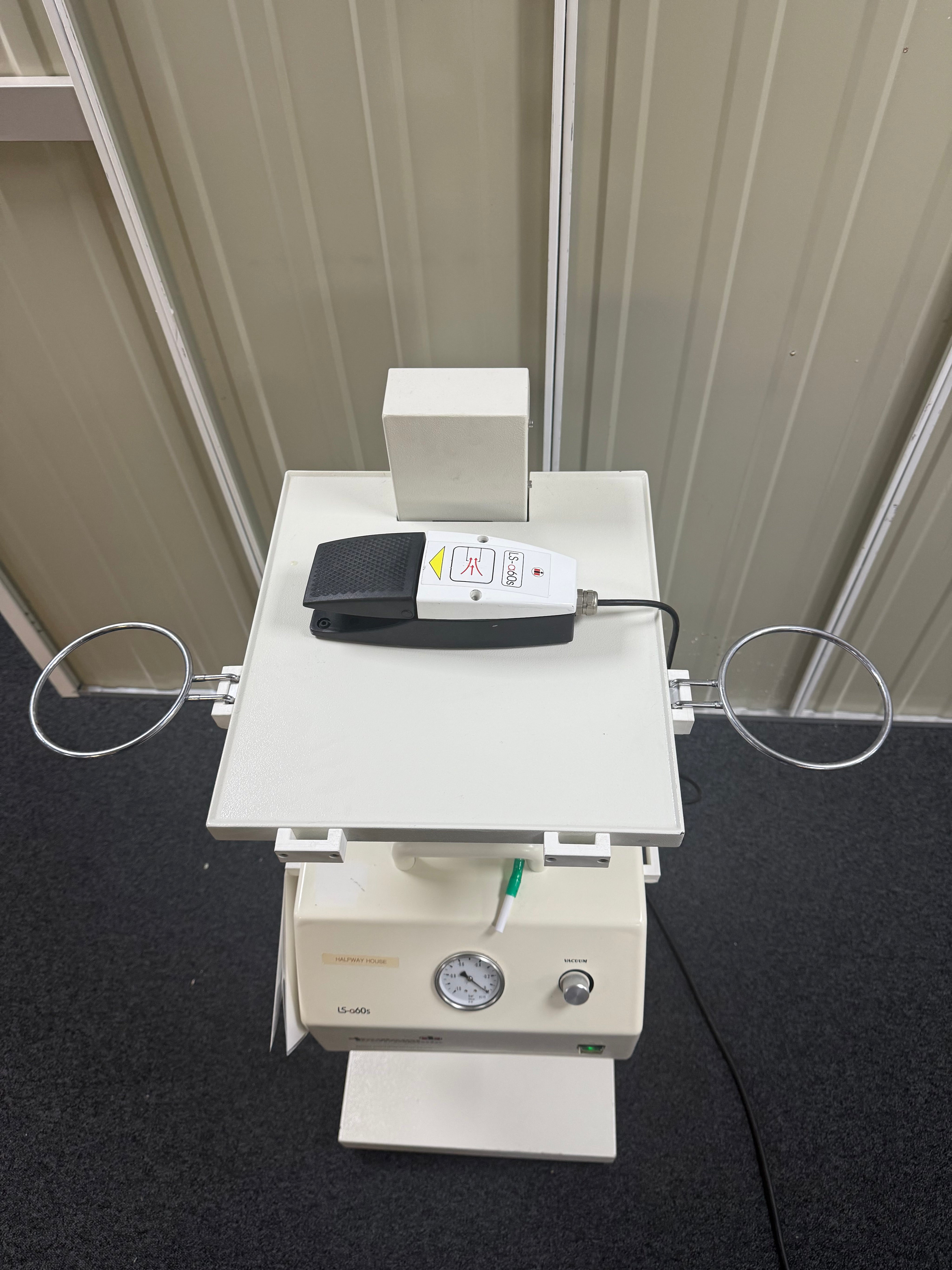 LS-a60s Medicon liposuction unit with control panel
