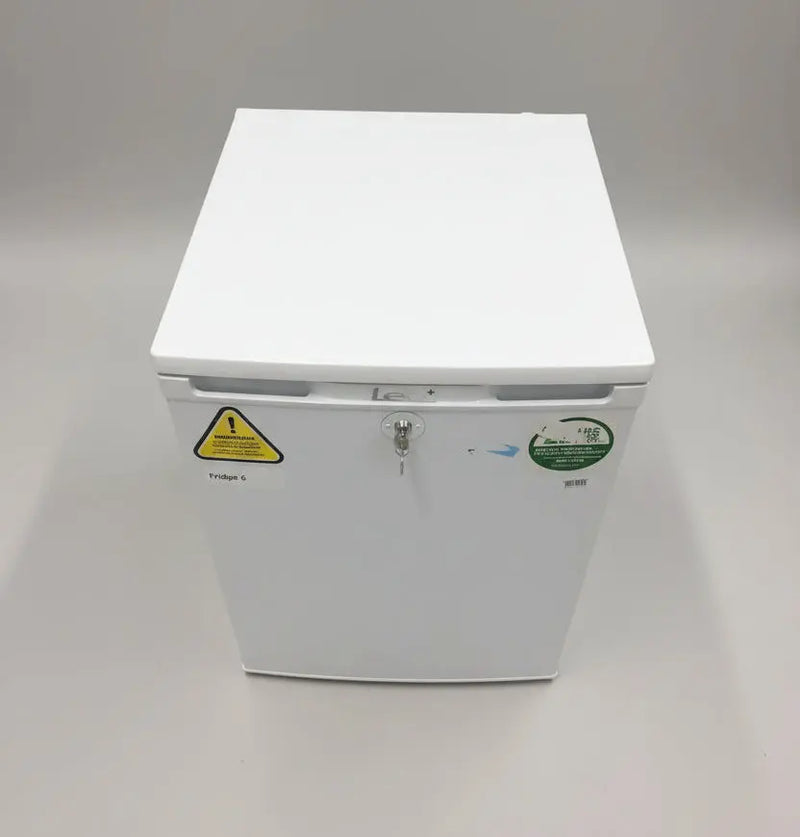 Lec Medical LR111 Pharmacy Fridge SelfiMed UK
