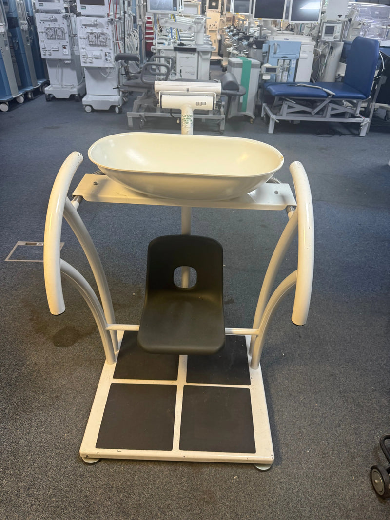 Marsden M-700 medical weighing scale with handrails