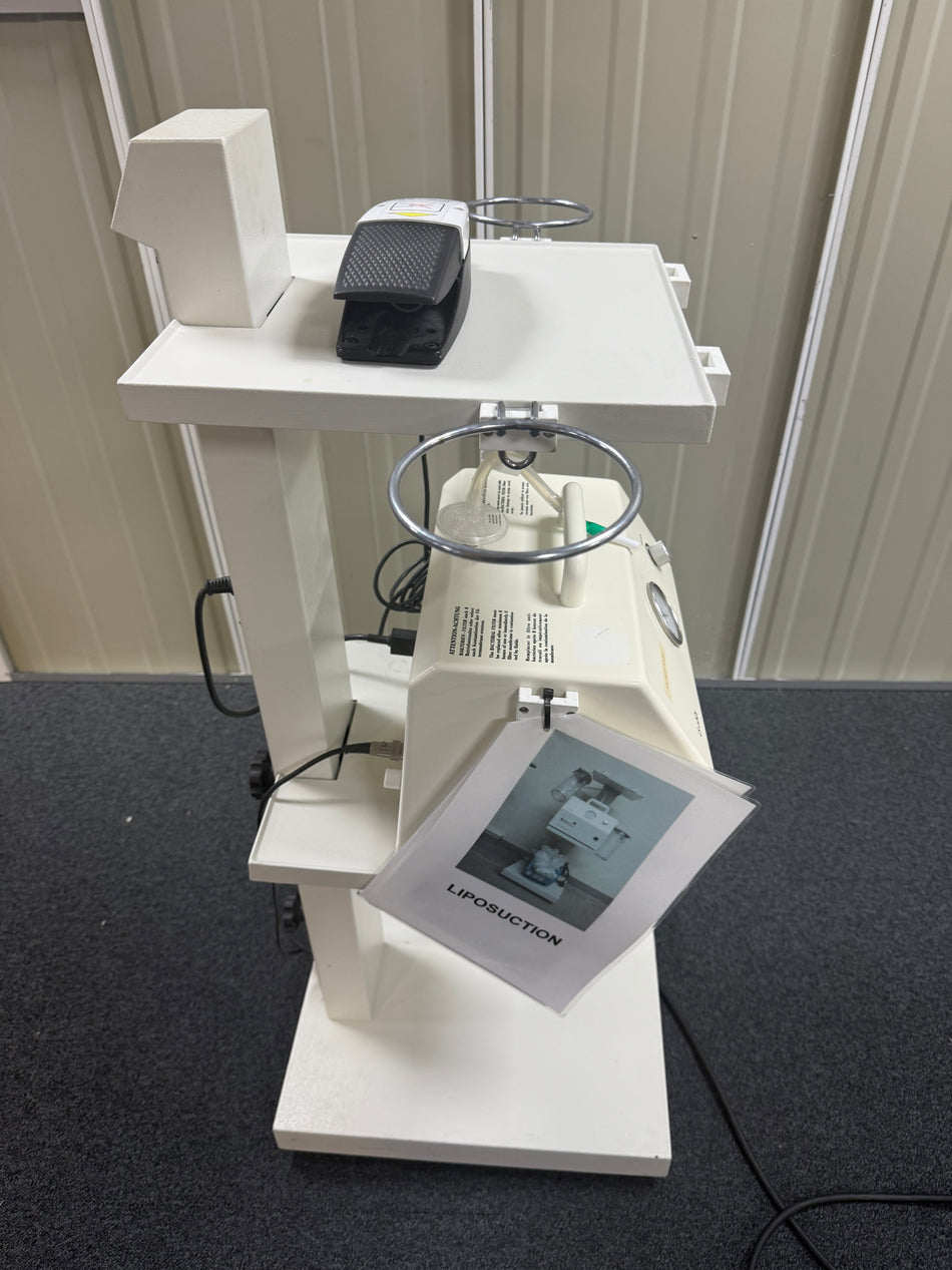 Medicon Type 4213-230 surgical suction unit front view