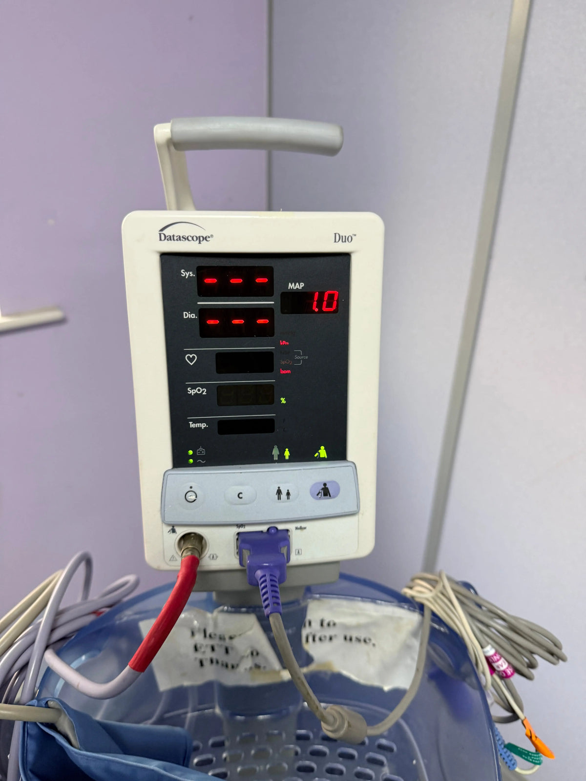 Mindray Datascope Duo Patient Monitor With Accessories & Roller Stand SelfiMed UK