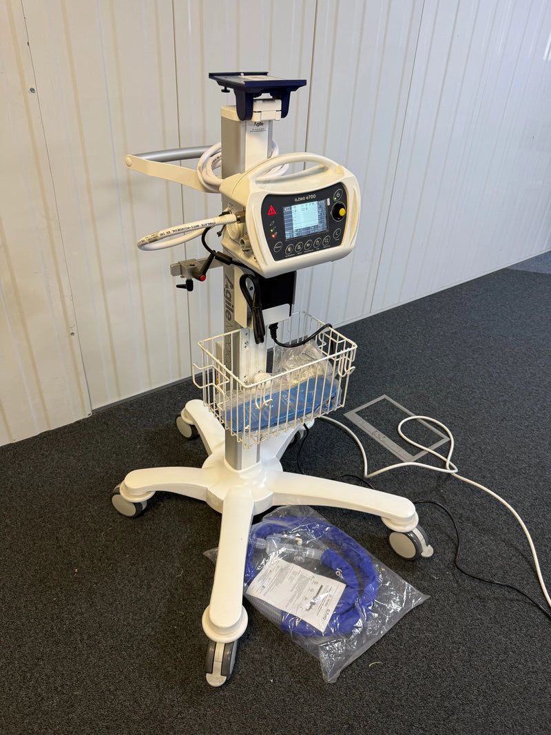 O2 Transport Vent Automatic Transport Ventilator O-Two e700 | SelfiMed UK