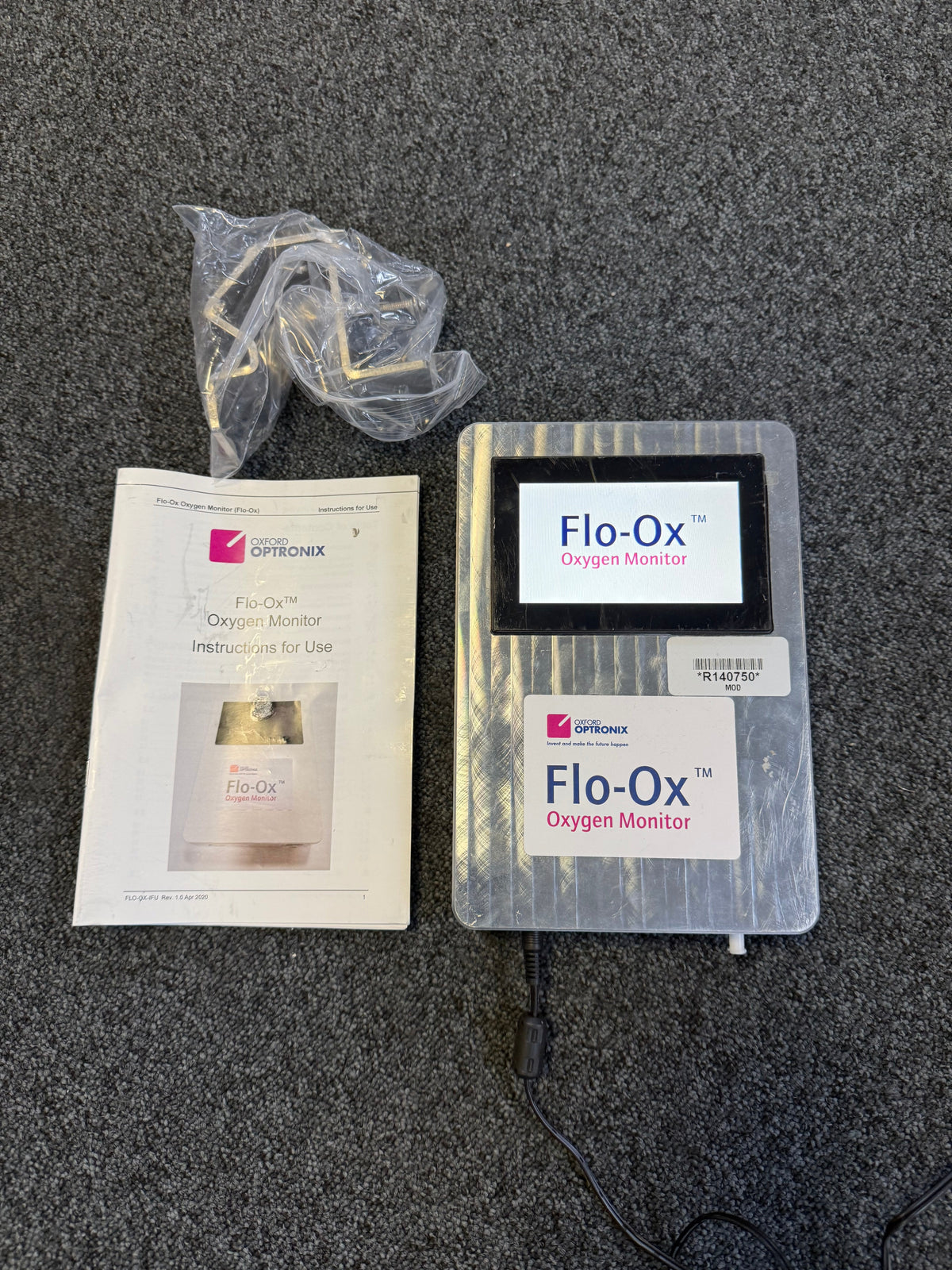 Oxford Optronix Flo-Ox Oxygen Monitor with Mark I Ventura CPAP Flow Generator & Clamp  SelfiMed UK