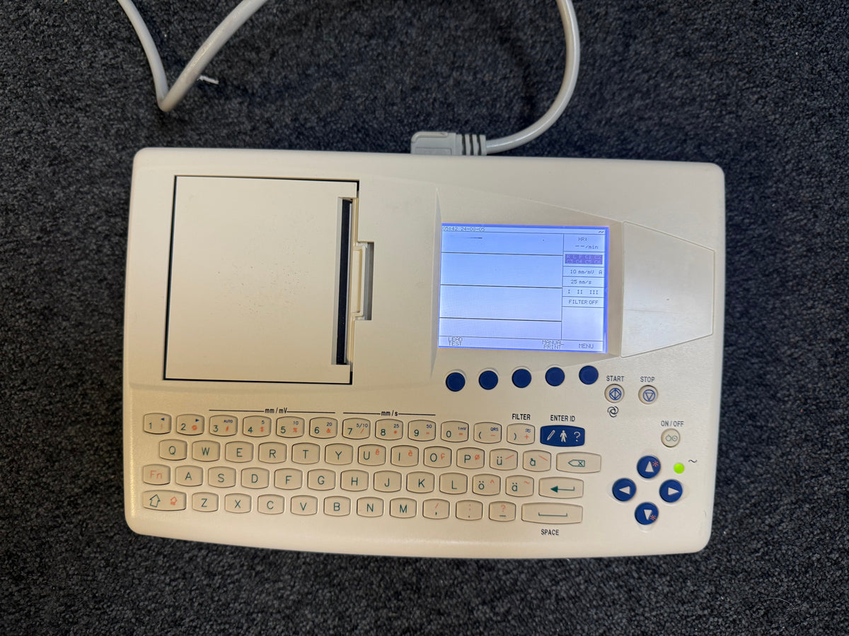 SAG Model P8000 ECG Machine with 10 Lead ECG Lead, Recording Papers and Power Cord in Carry Bag