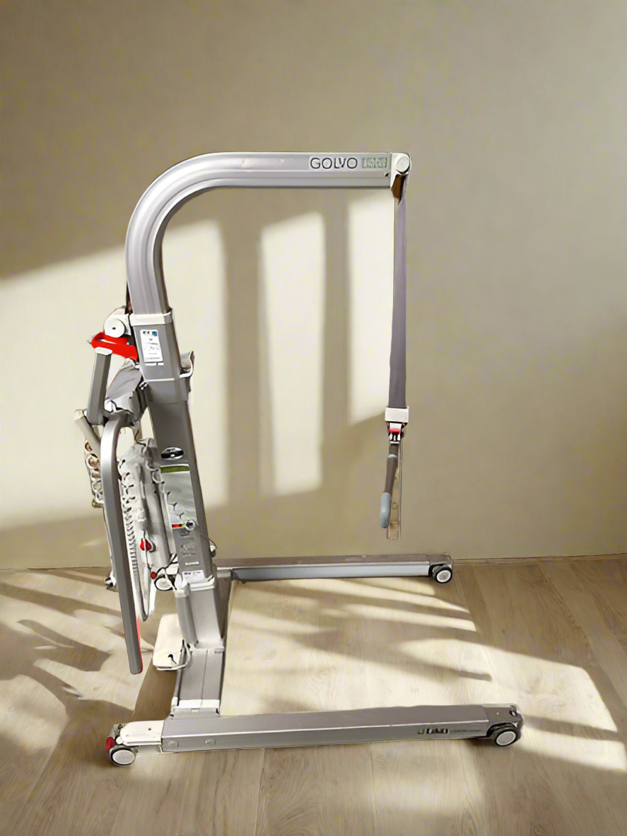 Front castors of the Liko Golvo 8008 with double-band wheels for smooth mobility