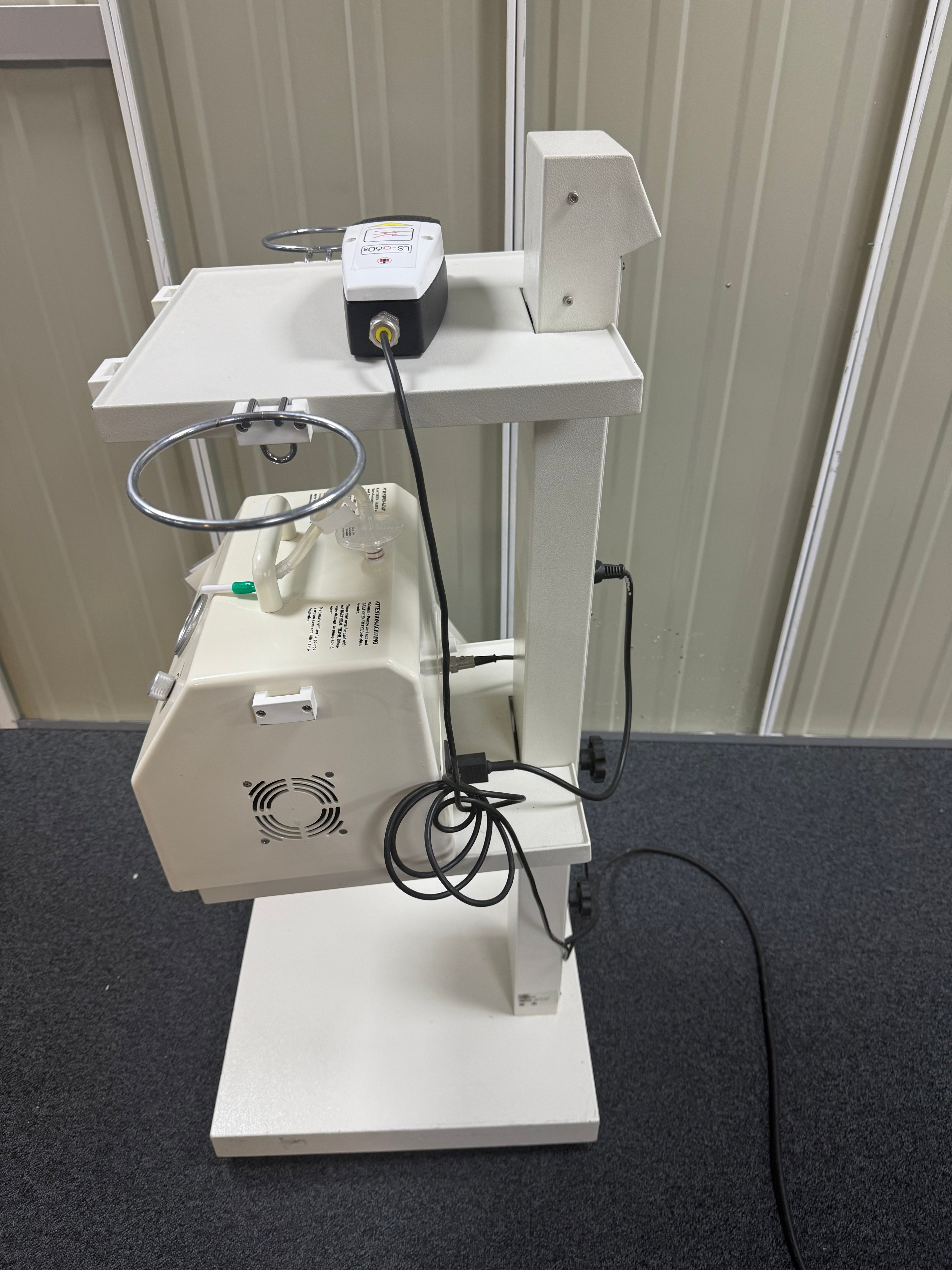 Side view of Medicon Instruments LS-a60s Type 4213-230