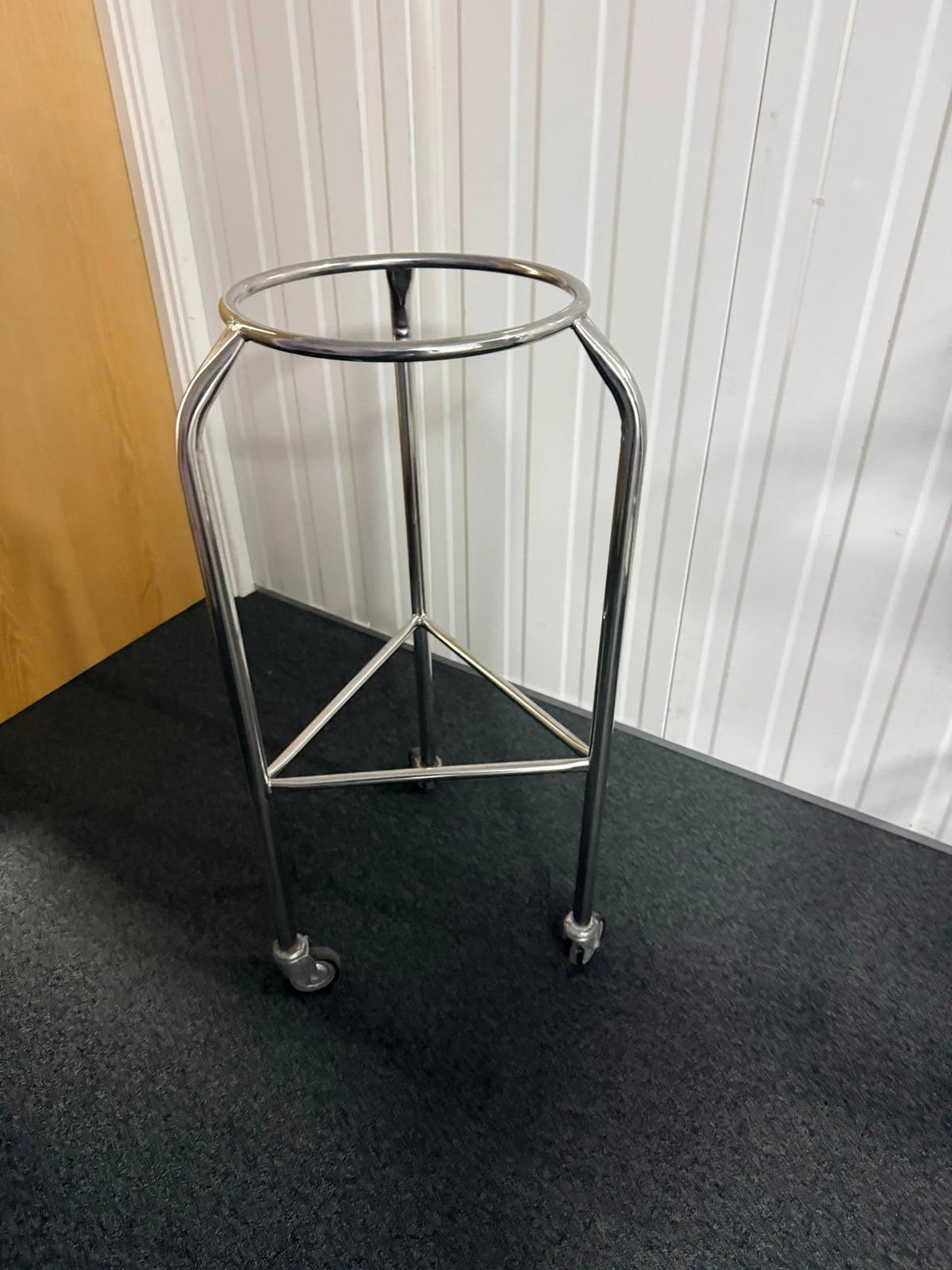 Stainless Steel Bucket SelfiMed UK