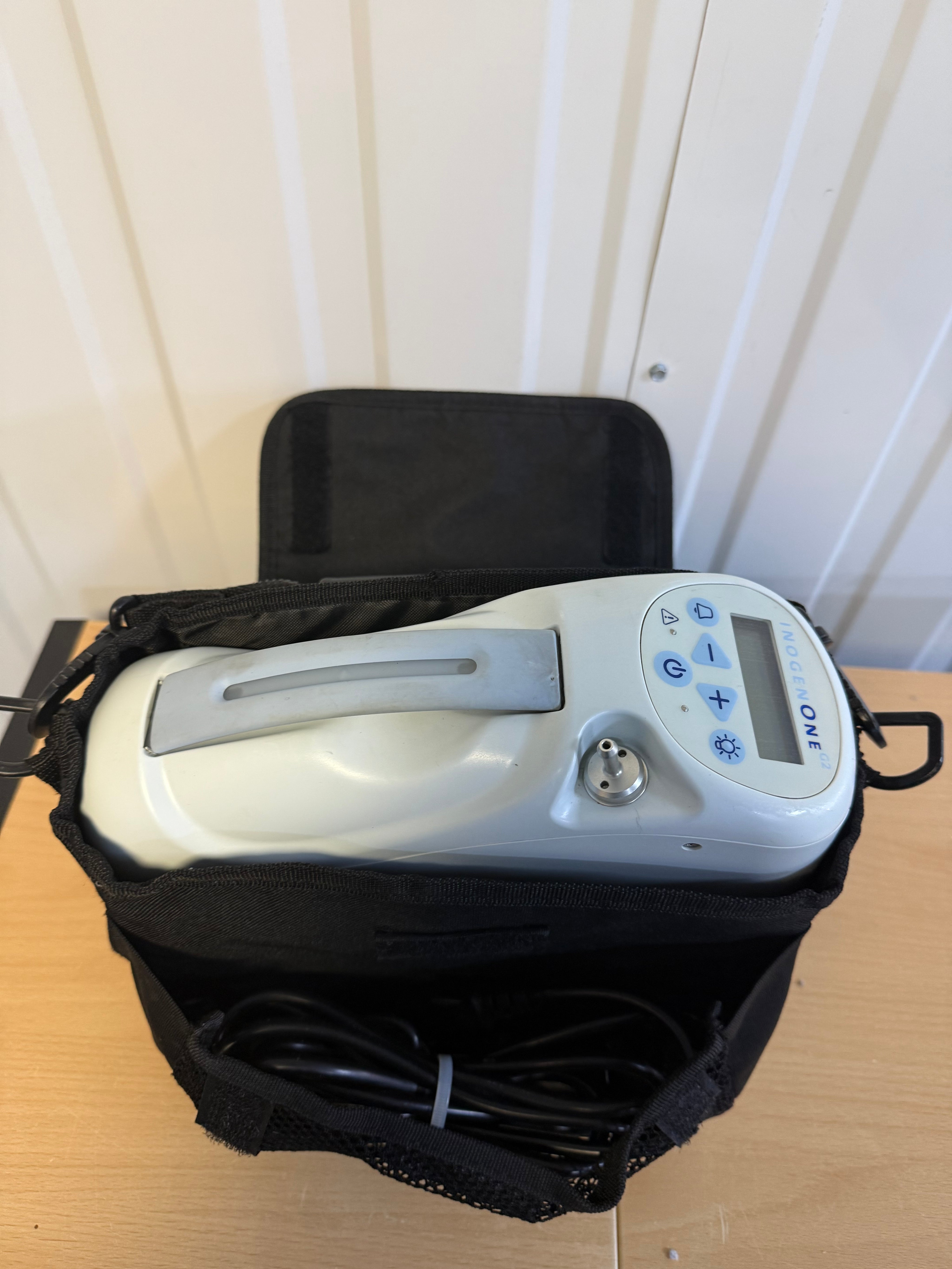 Top view of Inogen G2 unit inside a carry bag
