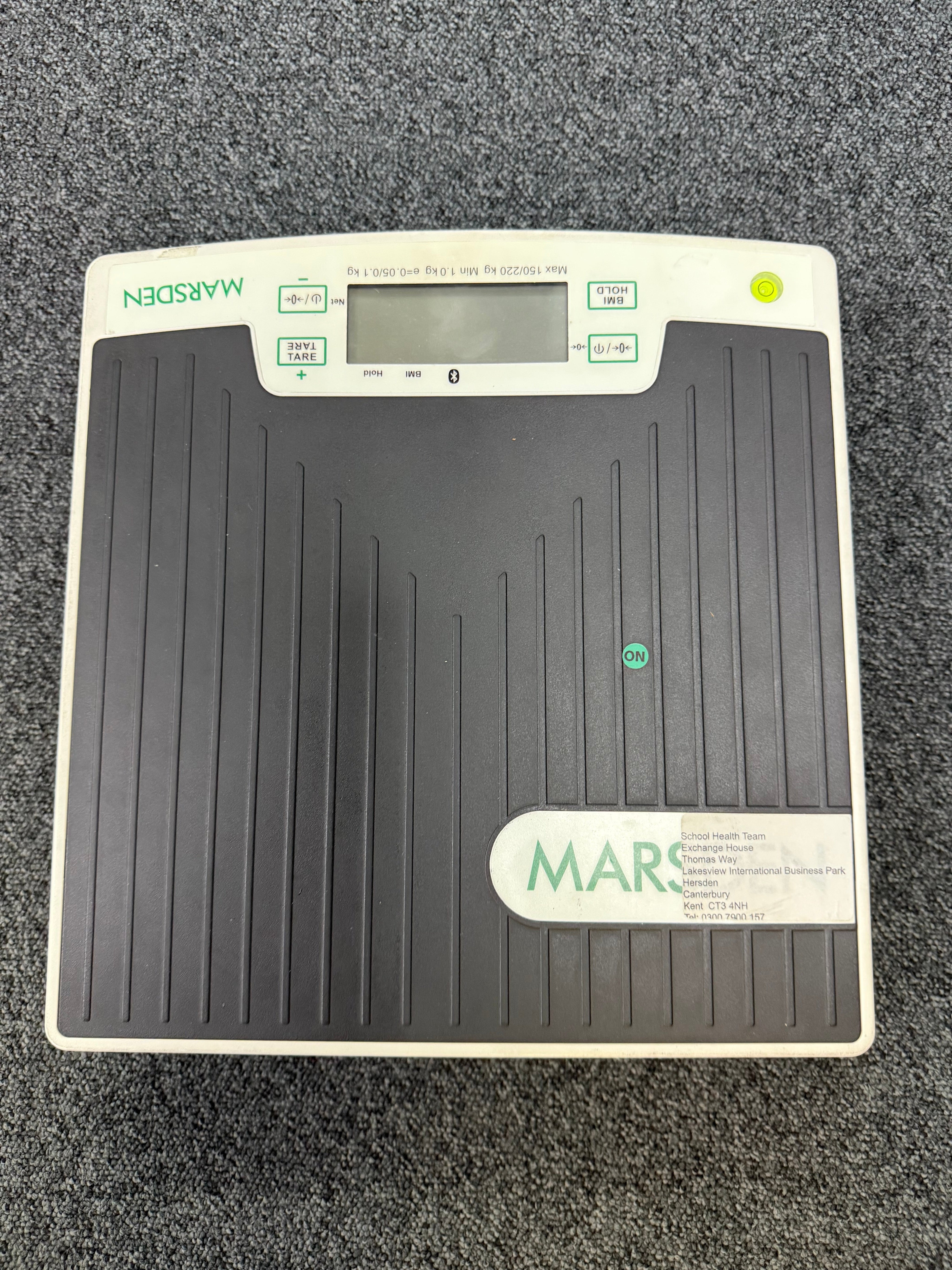 Top view of Marsden M-420 scale with control buttons and weight hold function
