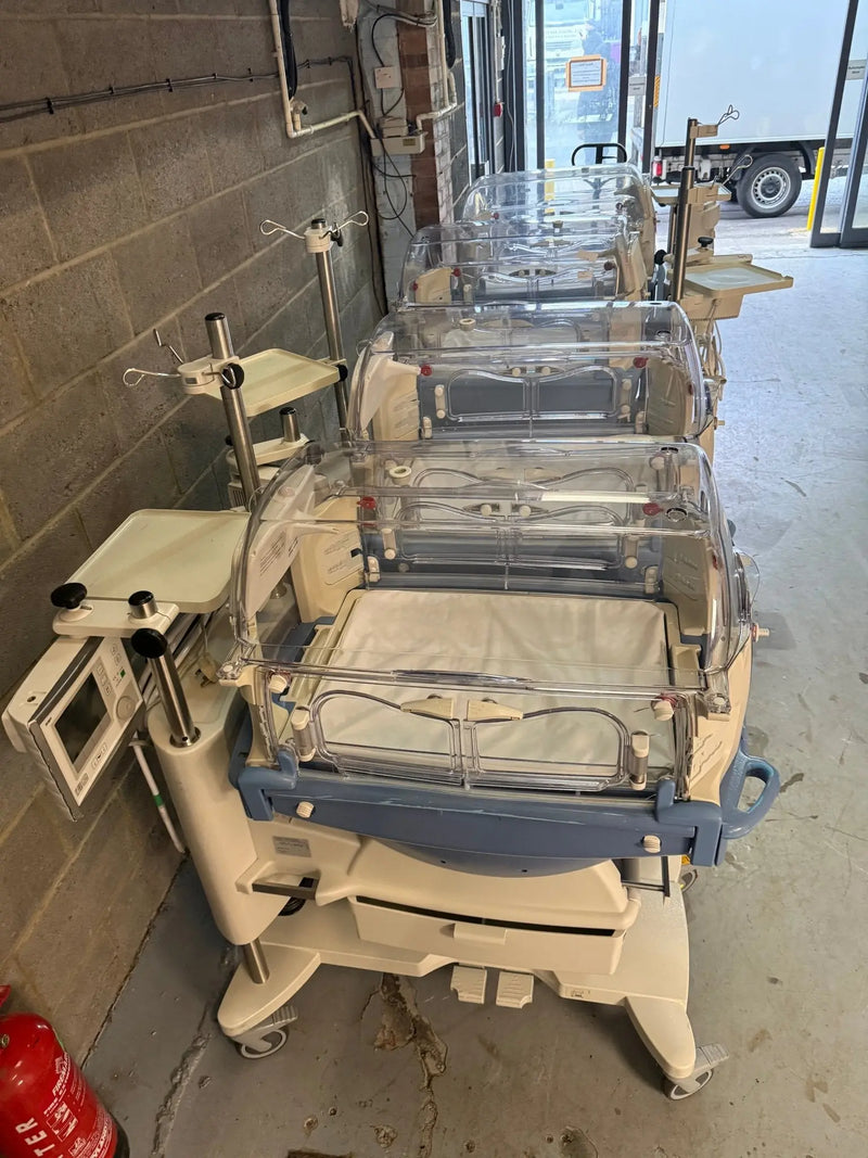 Draeger Caleo Infant Incubator Version 2.11 with Mattress - SelfiMed UK