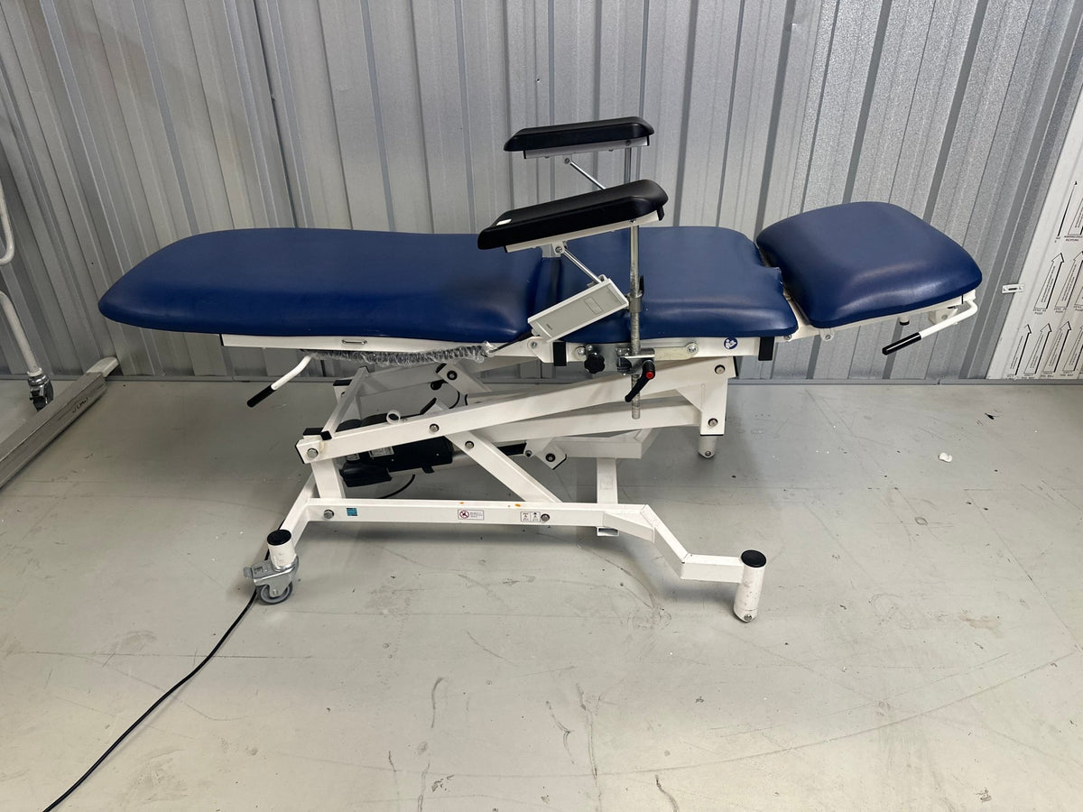 Electric Phlebotomy Chair - SelfiMed UK