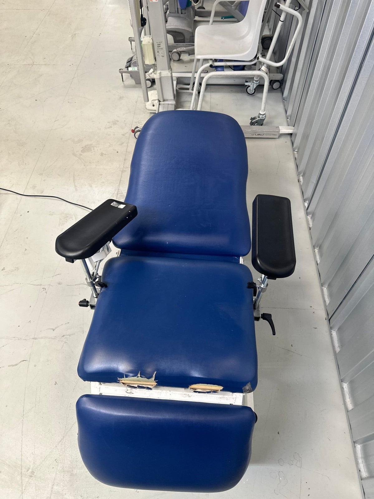 Electric Phlebotomy Chair - SelfiMed UK