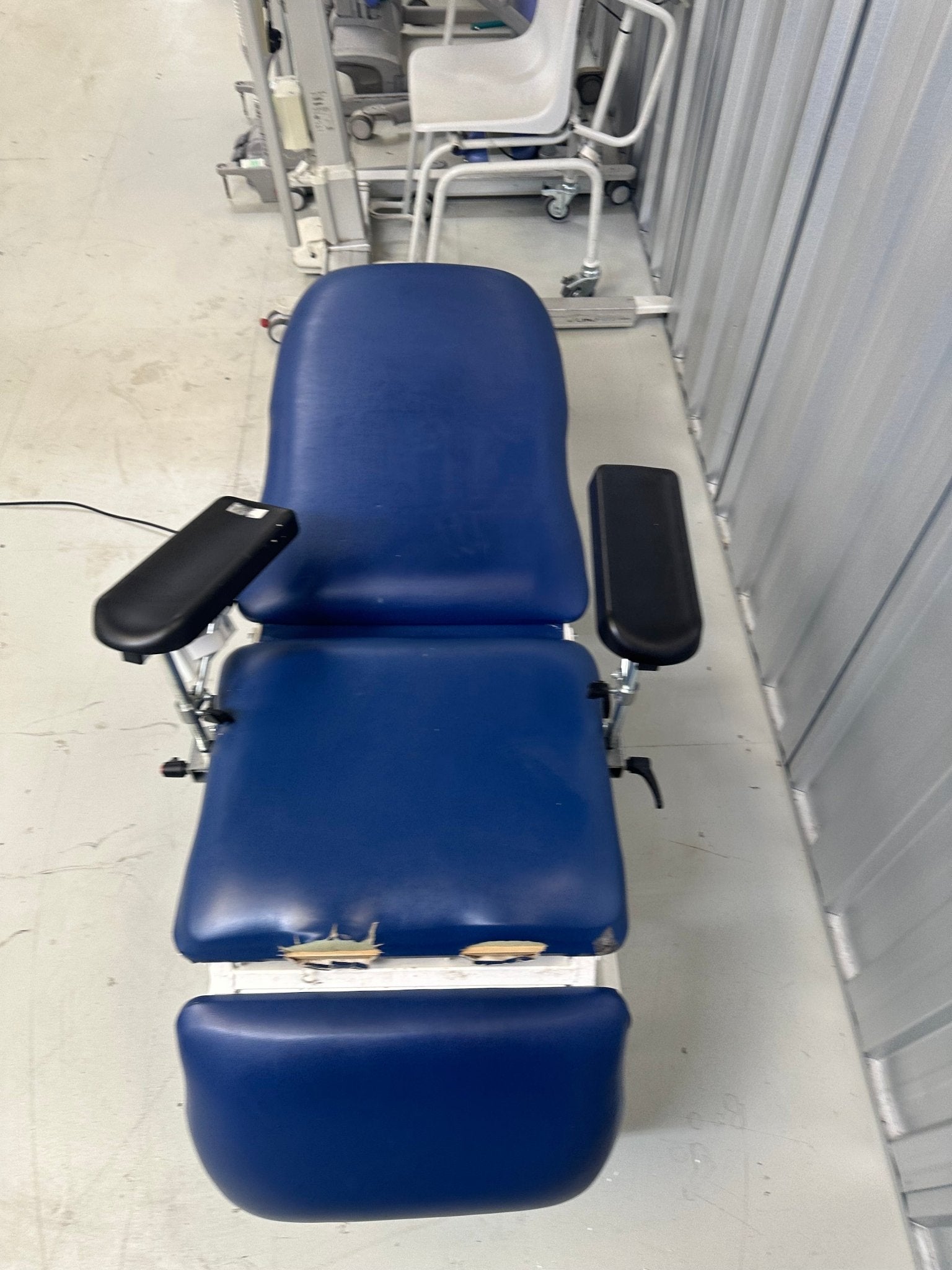 Electric Phlebotomy Chair - SelfiMed UK