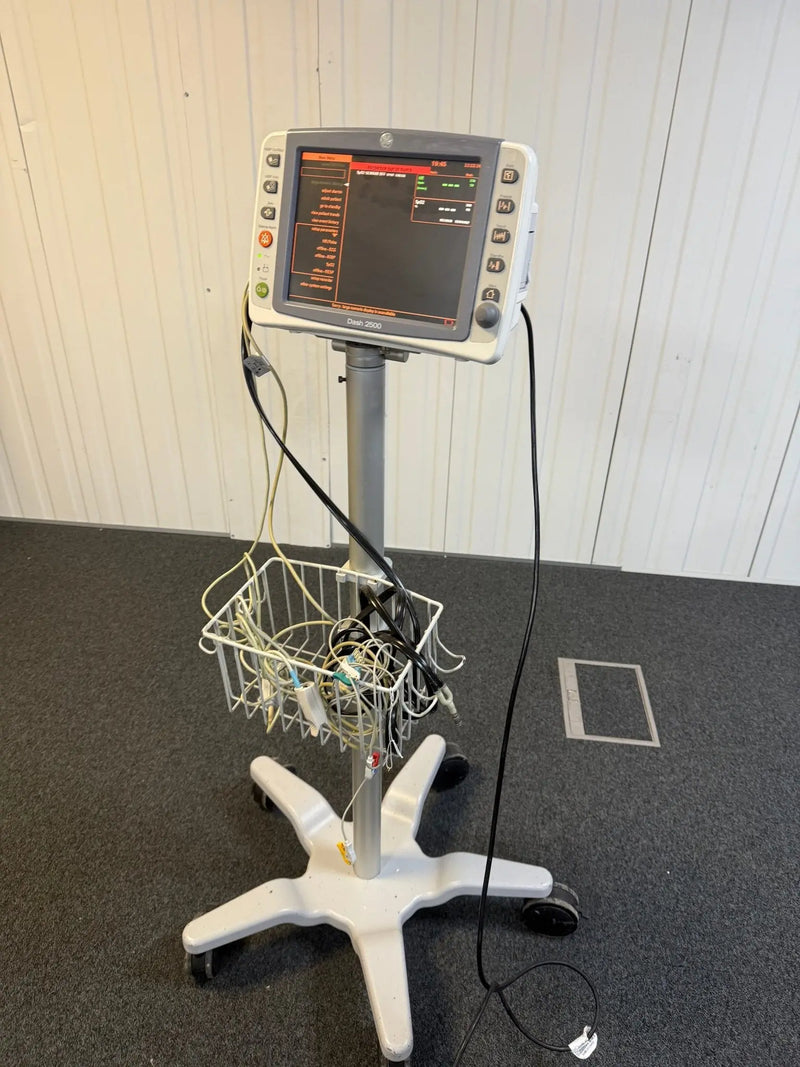 GE Dash 2500 Patient Monitor Including ECG, SpO2, NBP & Temp Cables - SelfiMed UK
