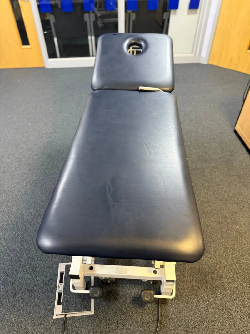 Hanwin Type LAK4D - G00 - 230 - G Two - section Examination Couch with Controller - SelfiMed UK