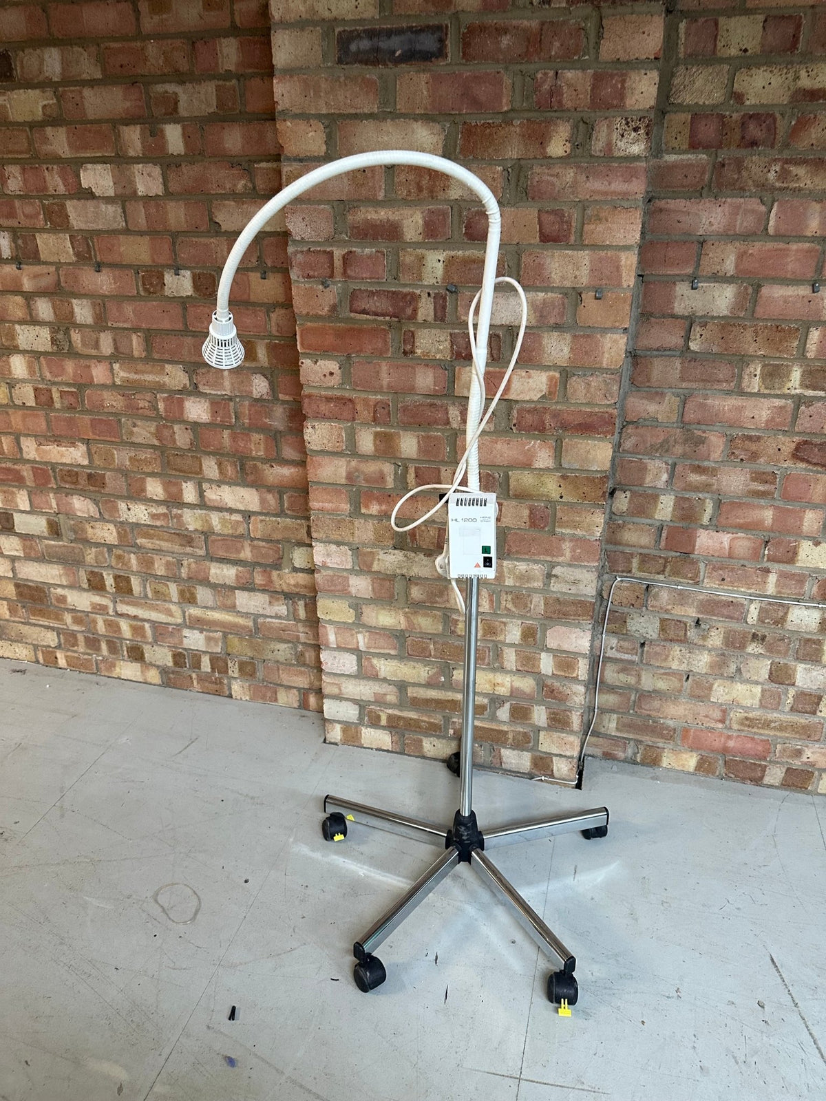 Heine HL1200 Examination Lamp, Lightweight Wheeled Stand - SelfiMed UK