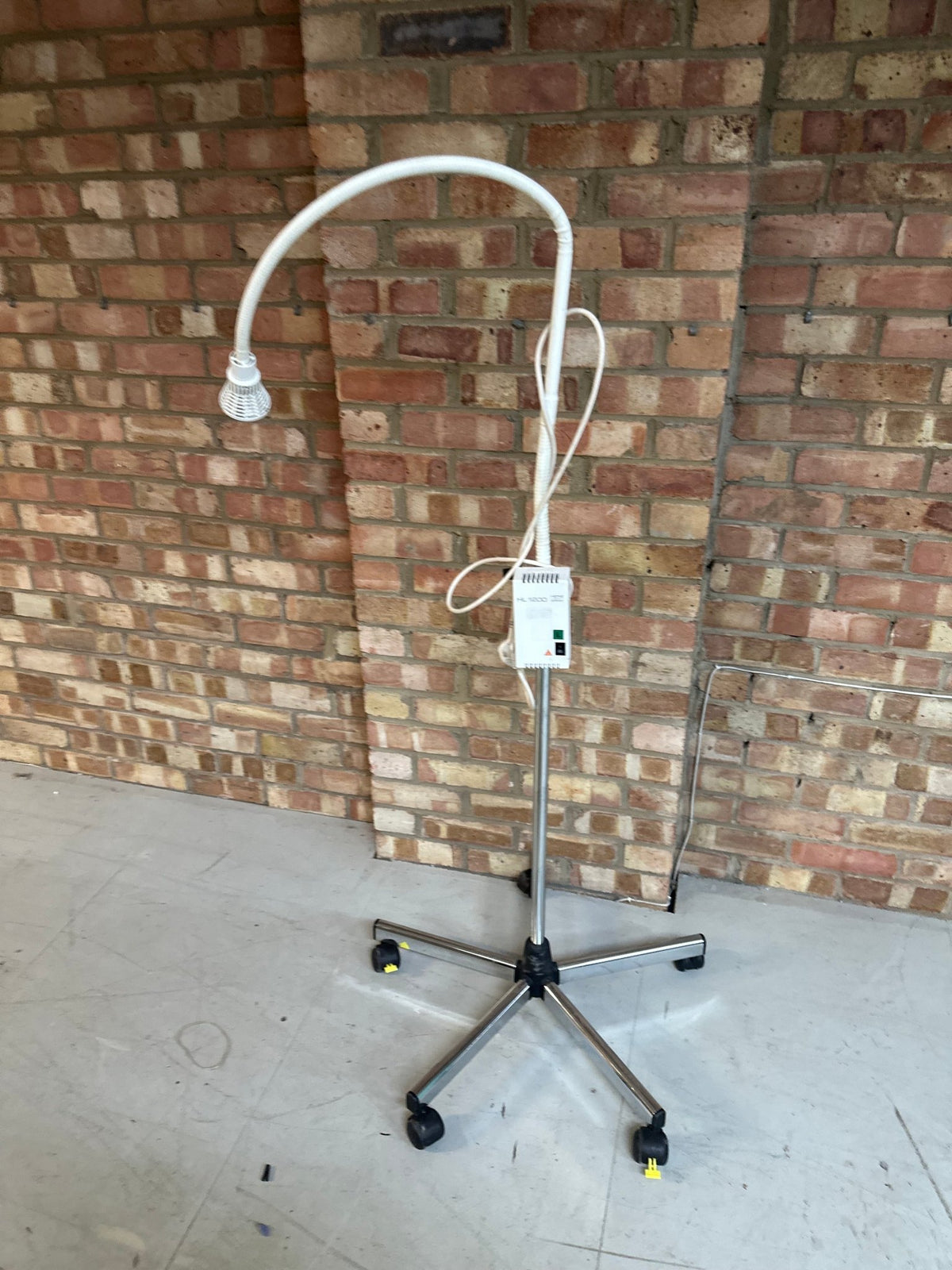 Heine HL1200 Examination Lamp, Lightweight Wheeled Stand - SelfiMed UK