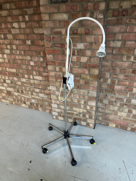 Heine HL1200 Examination Lamp, Lightweight Wheeled Stand - SelfiMed UK