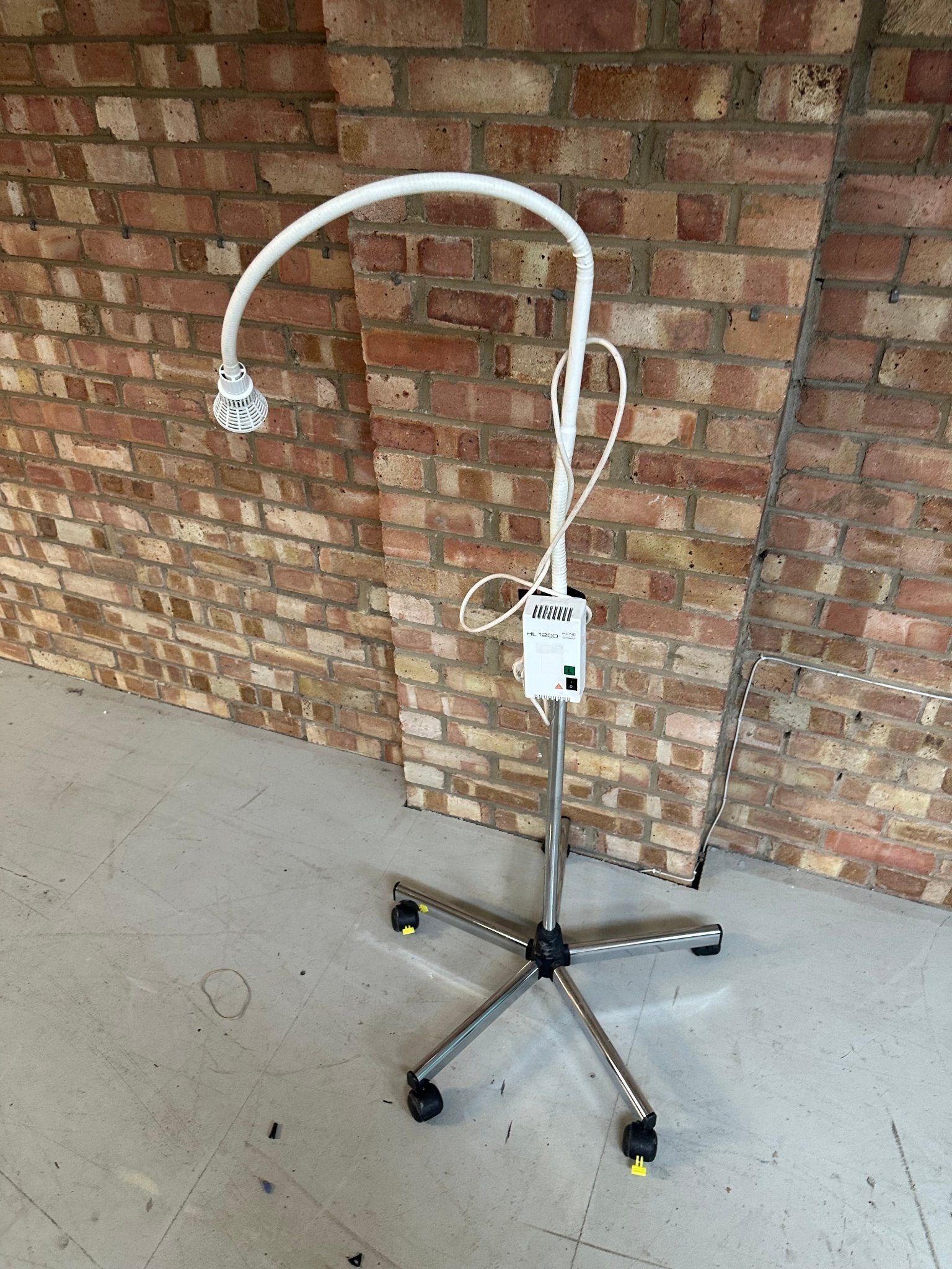 Heine HL1200 Examination Lamp, Lightweight Wheeled Stand - SelfiMed UK