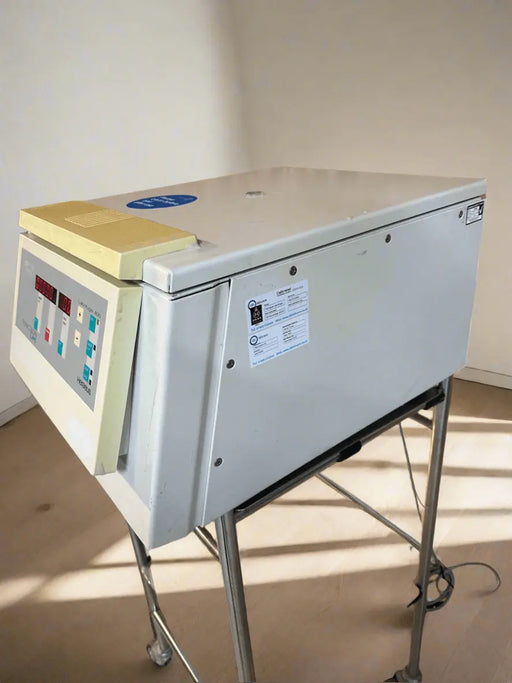 Heraeus Labofuge 400 Centrifuge - SelfiMed UK