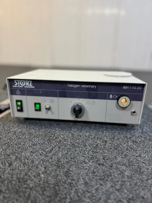 Karl Storz Halogen Beterinary 69111020 Light Source - SelfiMed UK