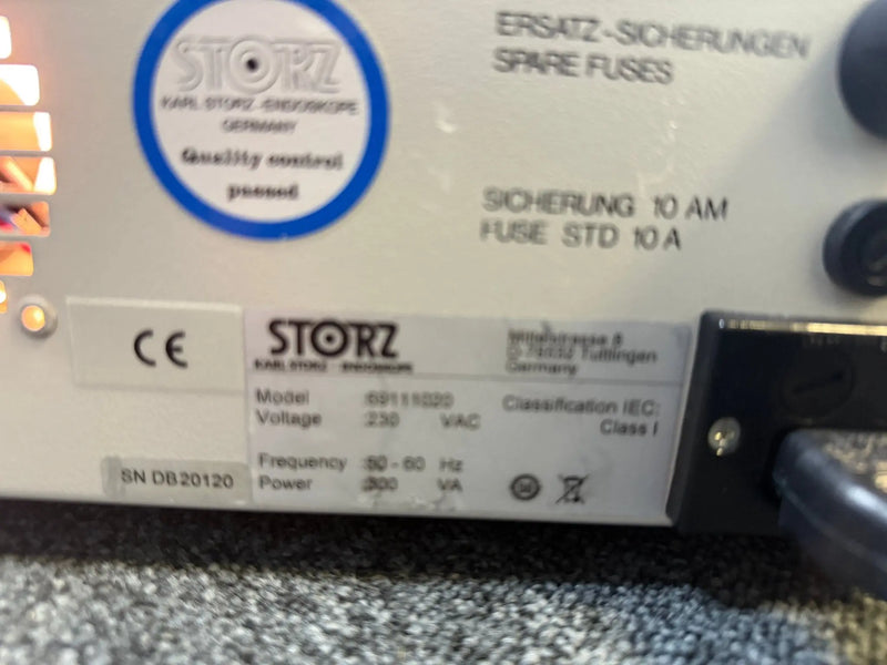 Karl Storz Halogen Beterinary 69111020 Light Source - SelfiMed UK