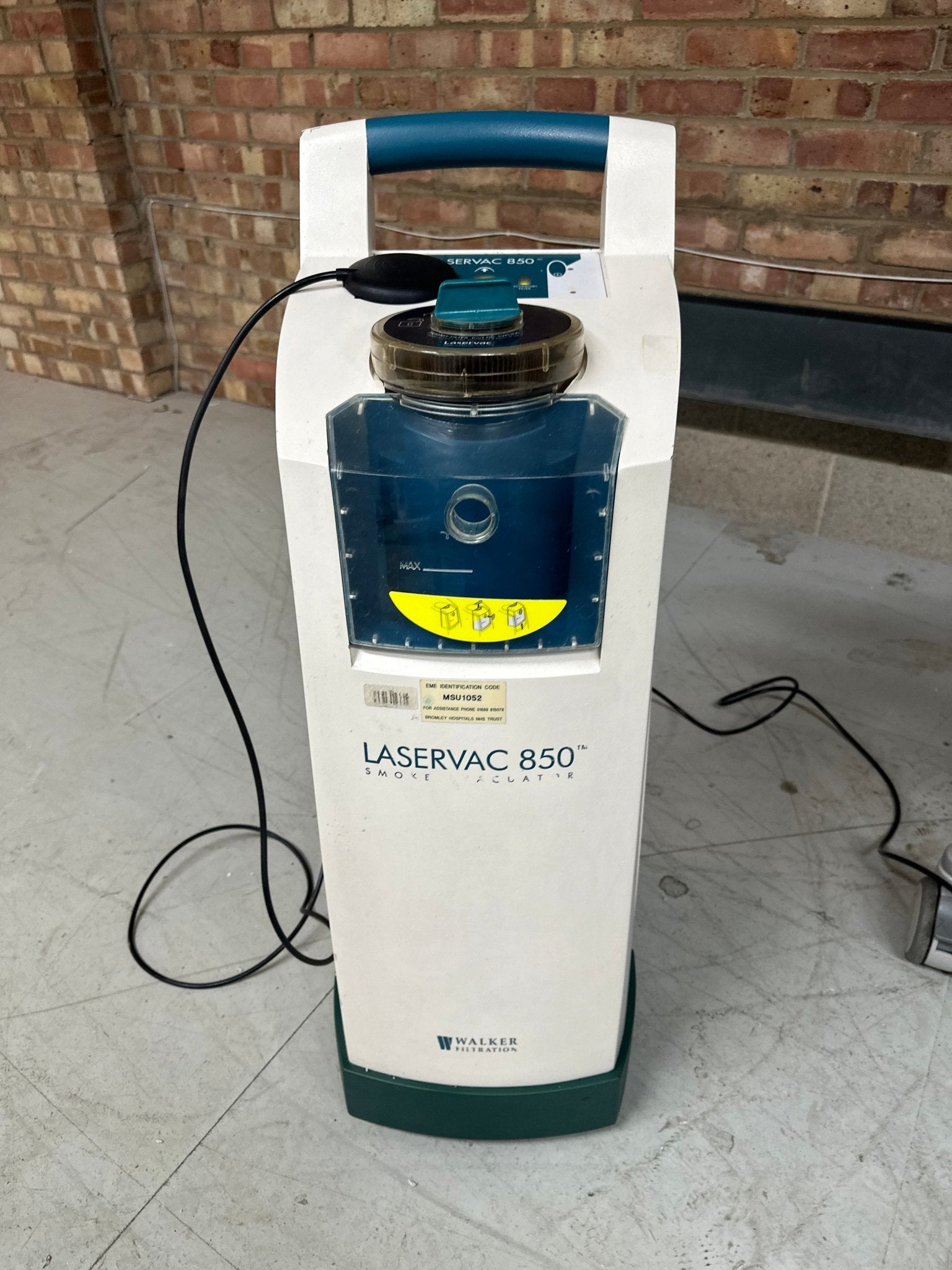 Laservac 850 Smoke Evacuation System - SelfiMed UK