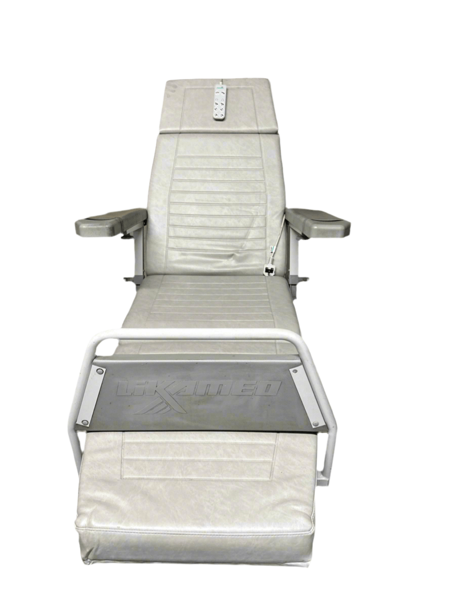 Likamed Novo X 330 Electric Dialysis Chair with Likamed Over Bed Table - SelfiMed UK