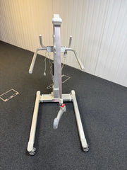 Liko Golvo 7007 ES Patient Hoist with Battery and Remote Control - SelfiMed UK