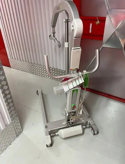 Liko Viking M Patient Hoist with Battery and Remote Control - SelfiMed UK