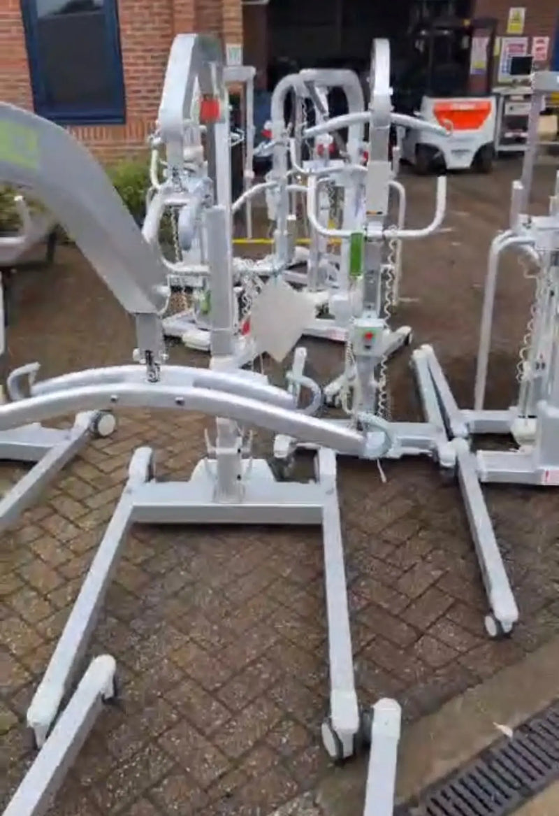 Liko Viking M Patient Hoist with Battery and Remote Control - SelfiMed UK