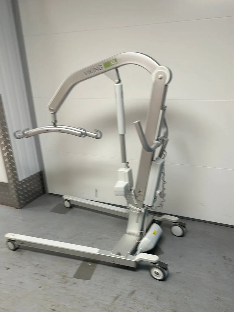 Liko Viking XL Patient Hoist with Battery and Remote Control - SelfiMed UK