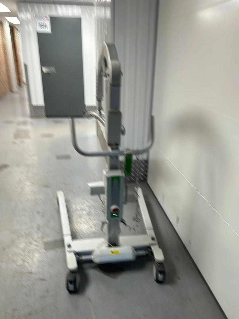 Liko Viking XL Patient Hoist with Battery and Remote Control - SelfiMed UK