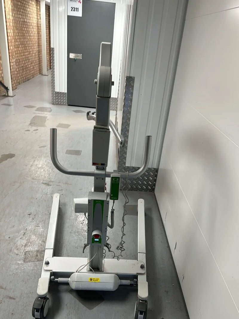 Liko Viking XL Patient Hoist with Battery and Remote Control - SelfiMed UK