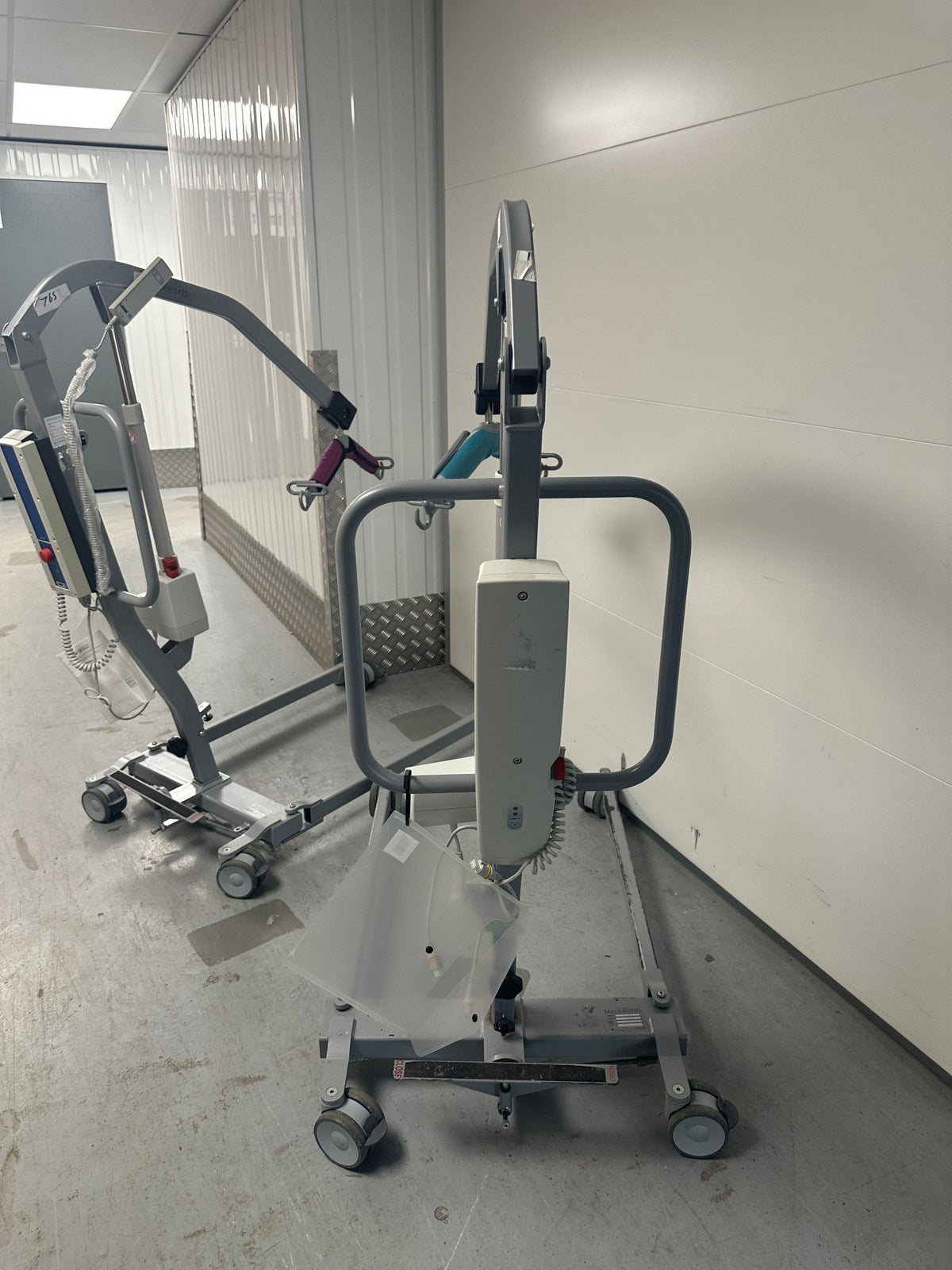 Mackworth M180 Electric Patient Hoist - SelfiMed UK