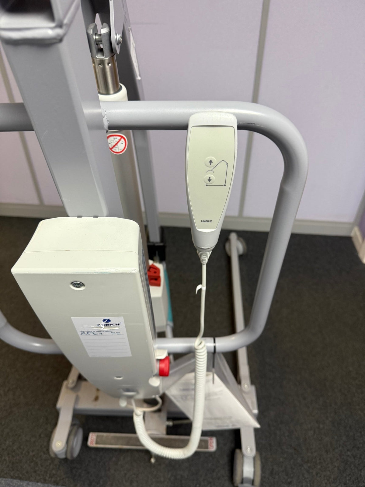 Mackworth M180 Electric Patient Hoist - SelfiMed UK