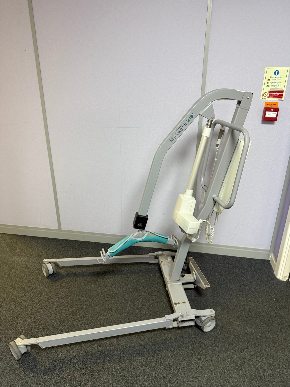 Mackworth M180 Electric Patient Hoist - SelfiMed UK